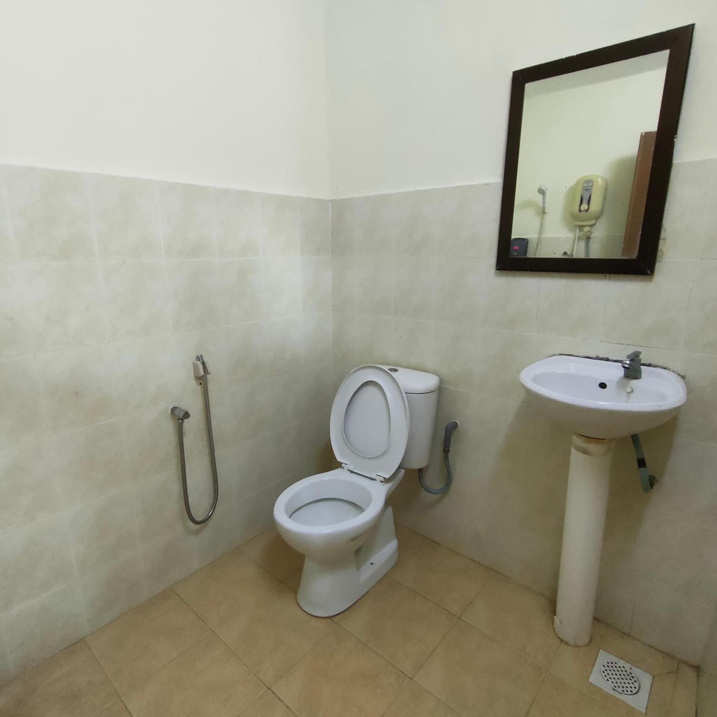 Standard Family Room - Photo 10