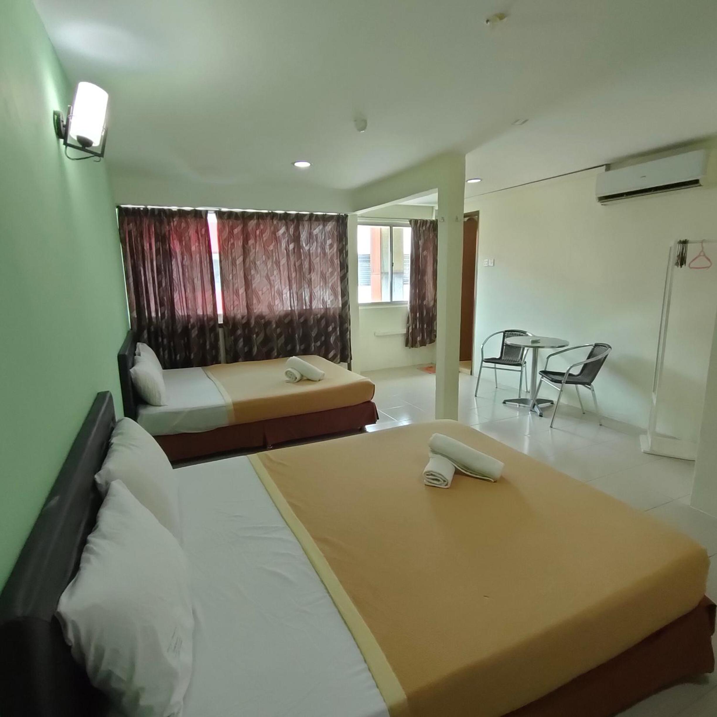 Standard Family Room - Photo 6