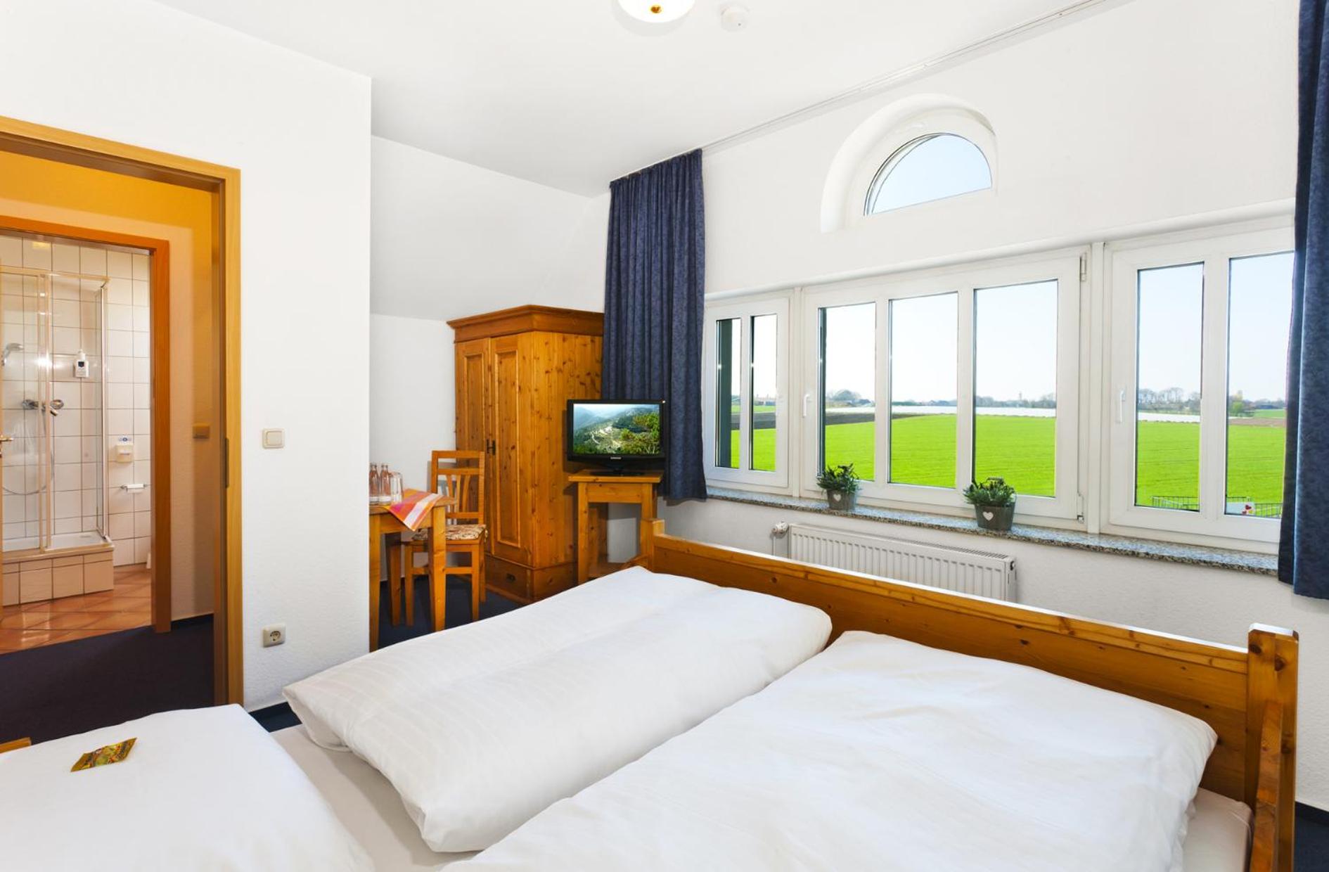 Double Room - Photo 4