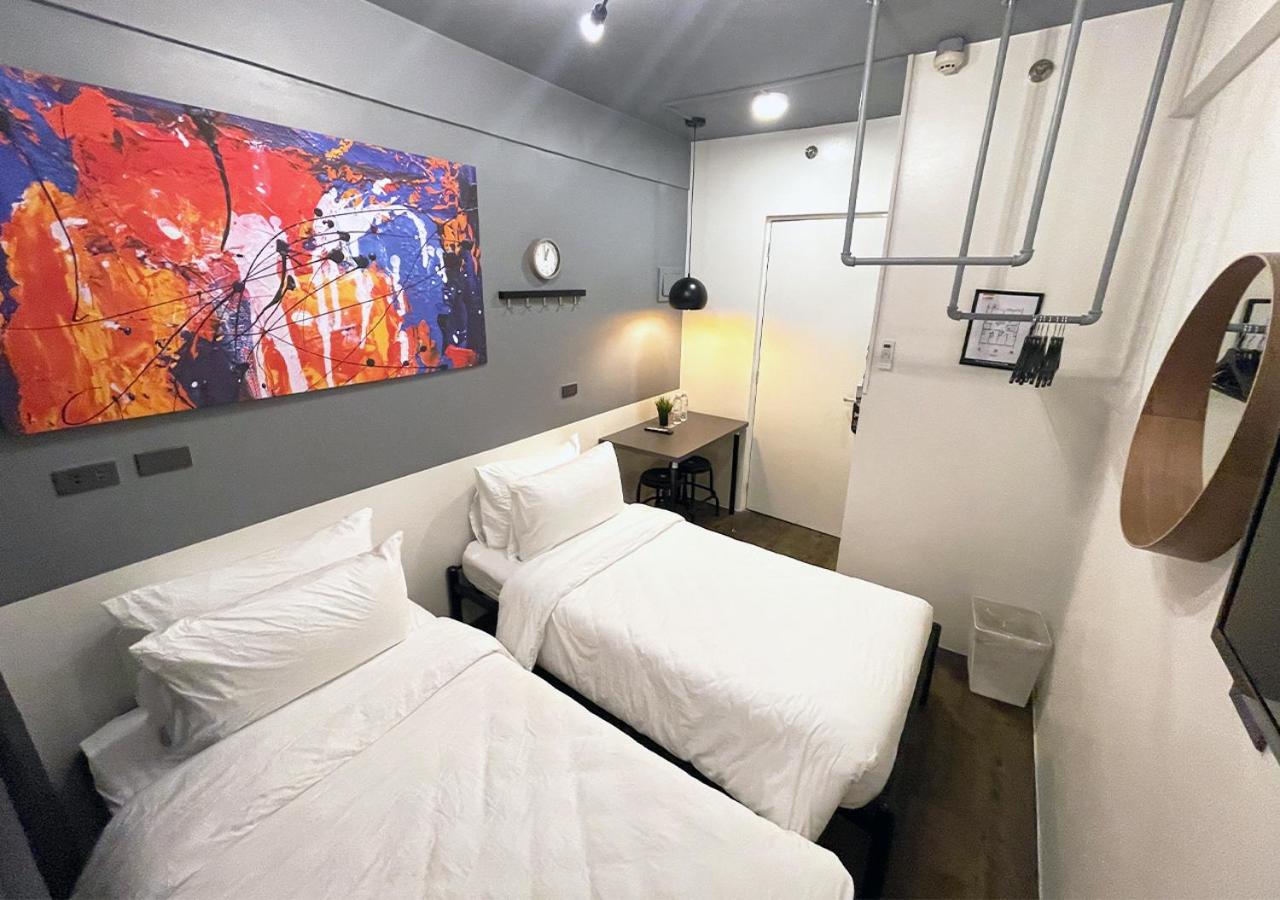Deluxe Twin Room - Photo 11