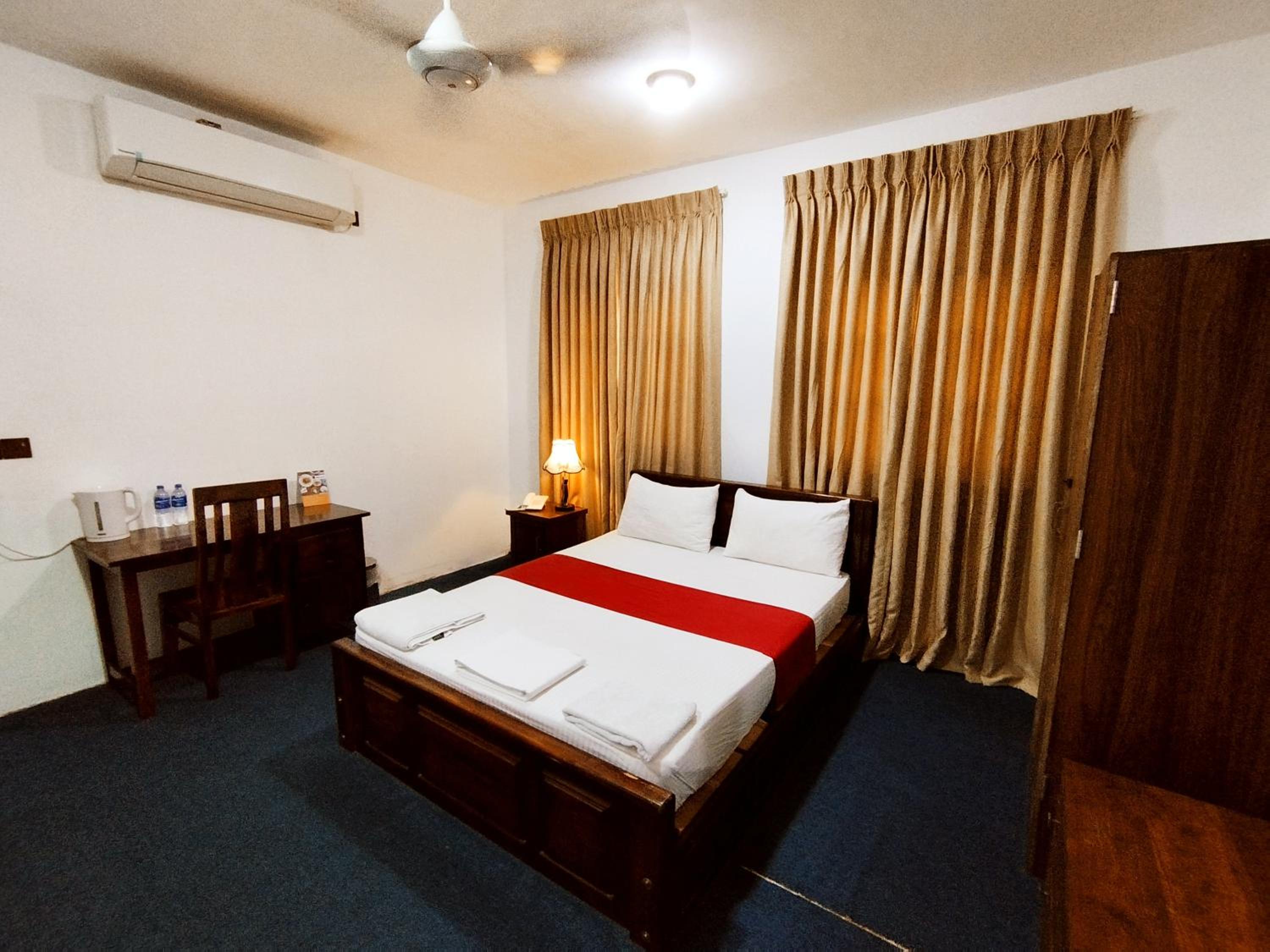 Deluxe Double Room photo 2