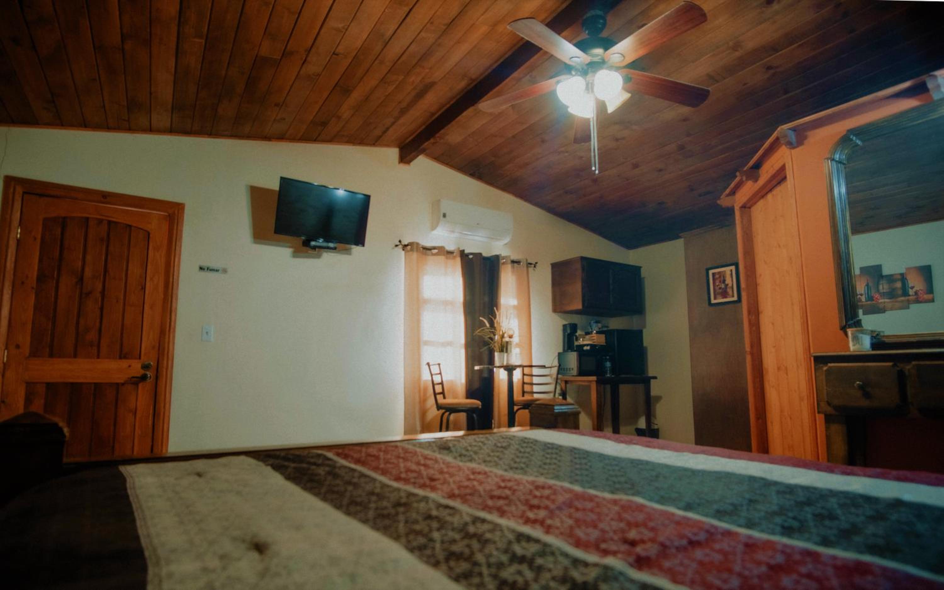Apartment - Photo 23