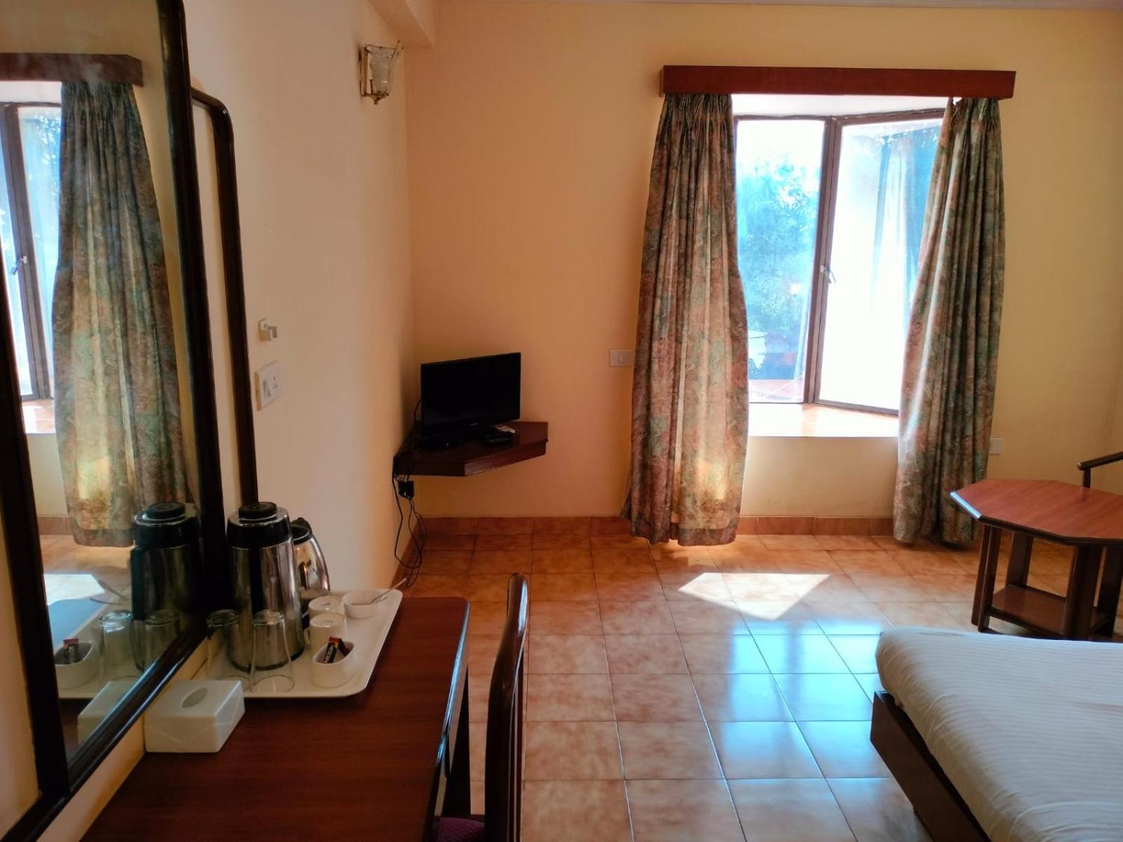 Budget Double Room photo 2