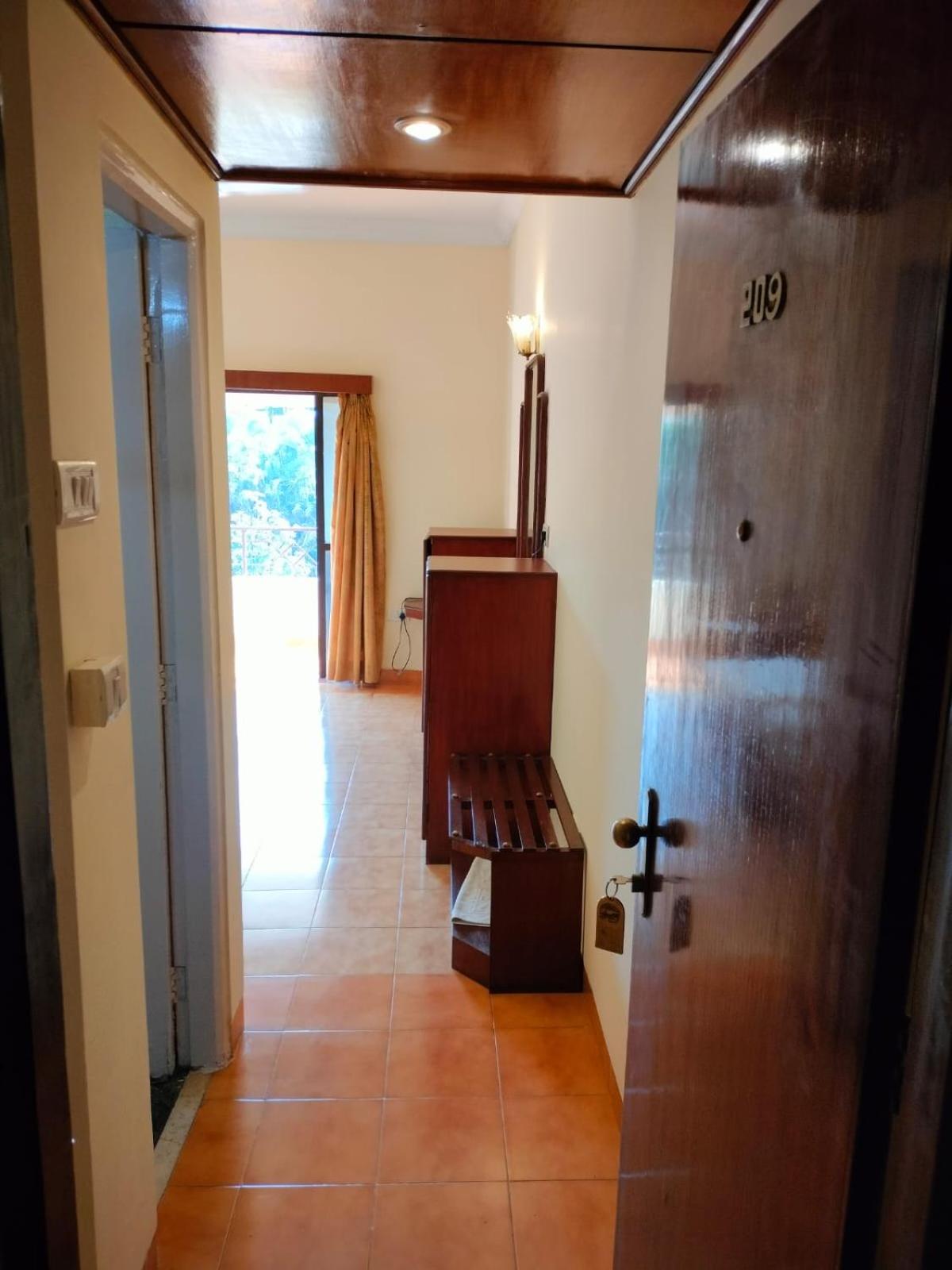Deluxe Double or Twin Room with Pool View photo 2