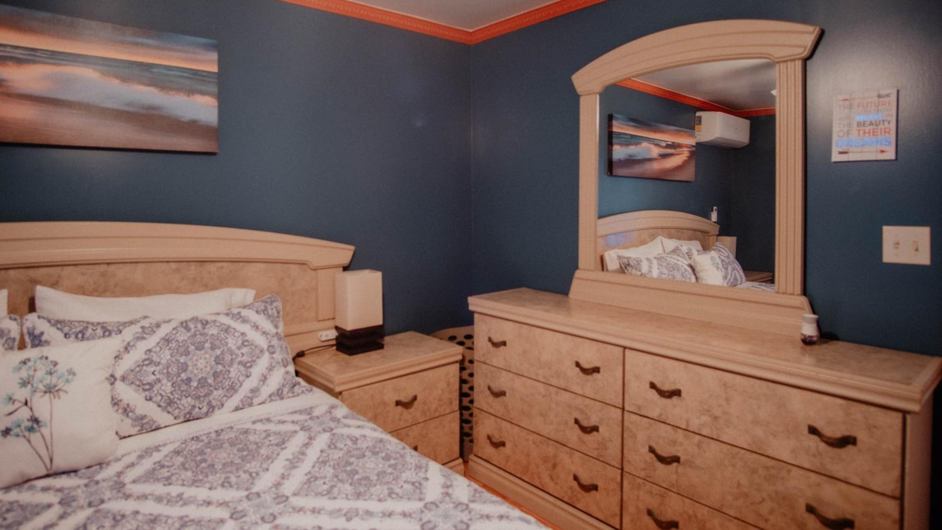 Two-Bedroom Apartment - Photo 17