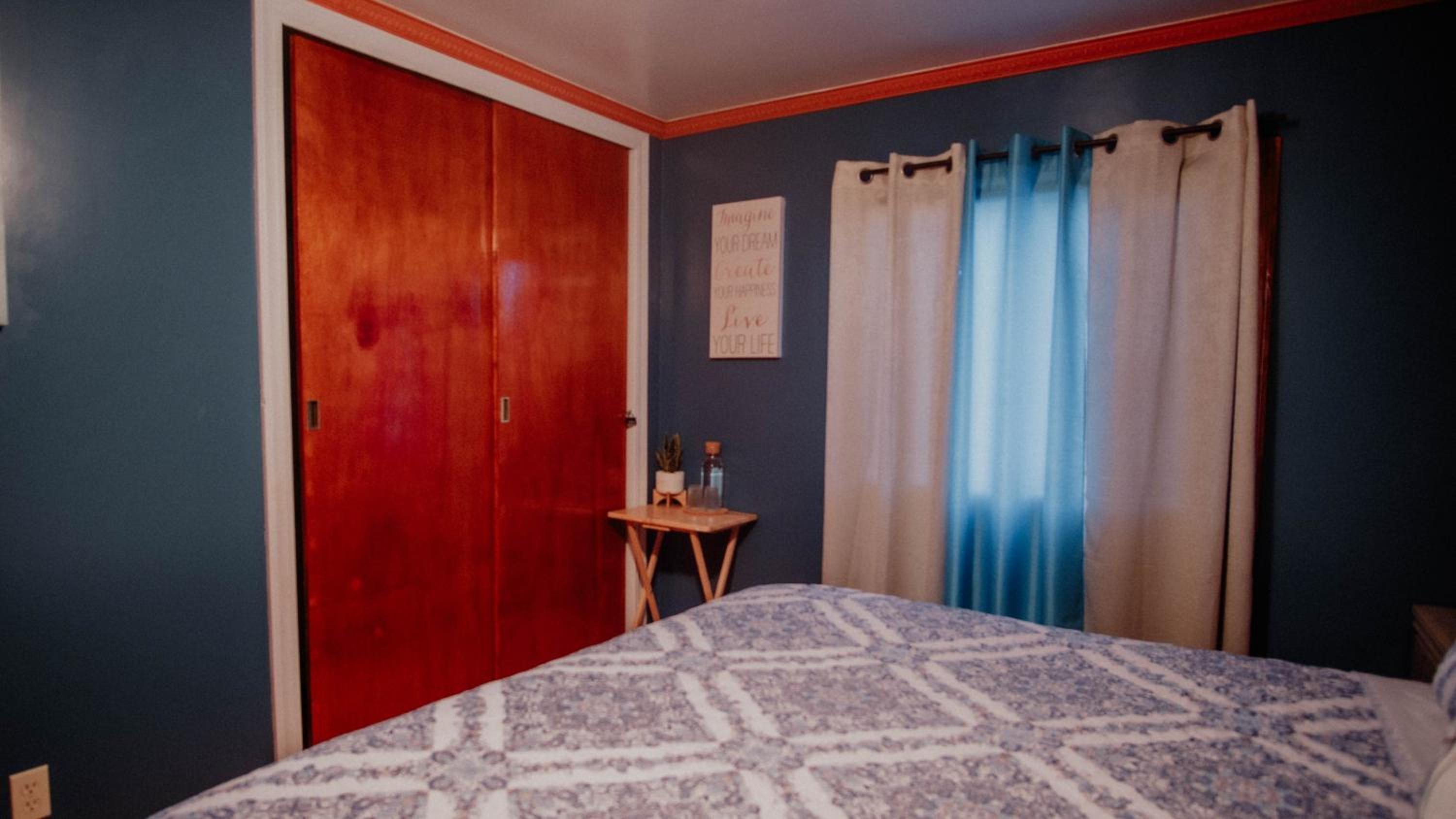 Two-Bedroom Apartment - Photo 14