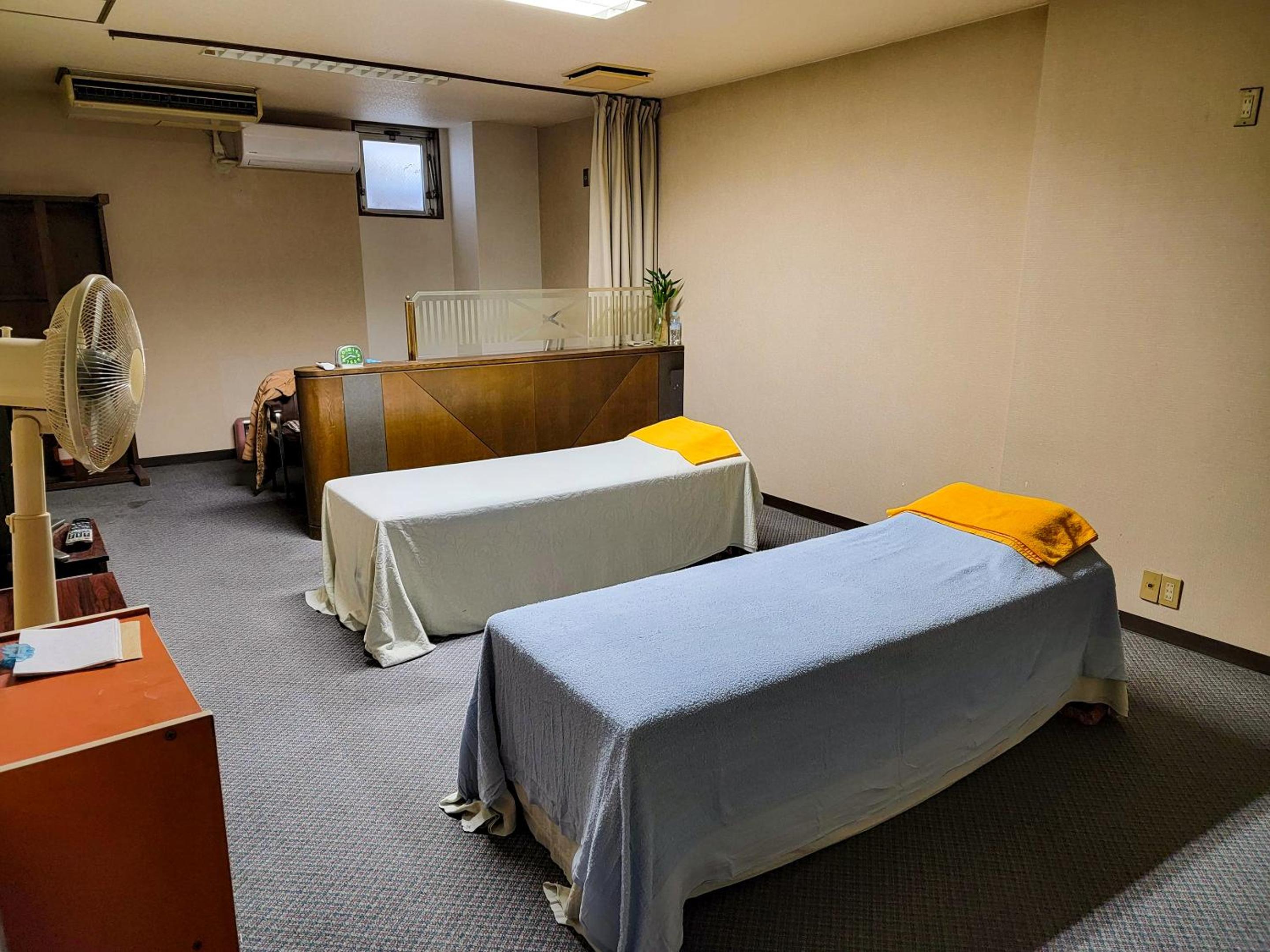  Single Room for Male - Non-Smoking - Photo 18