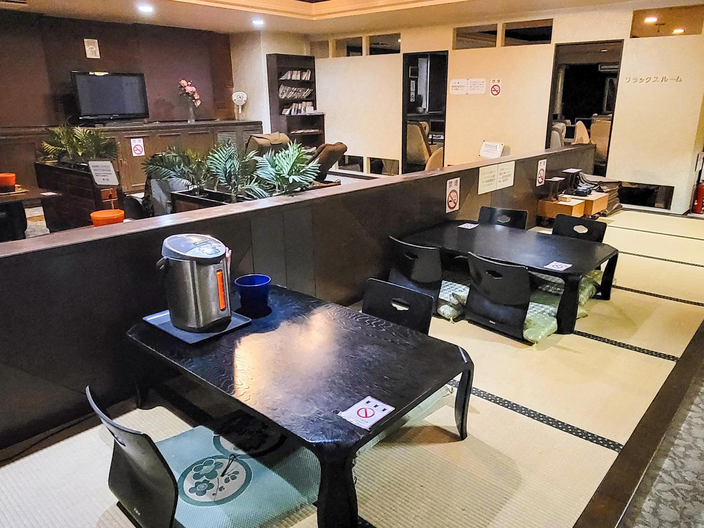  Single Room for Male - Non-Smoking - Photo 6