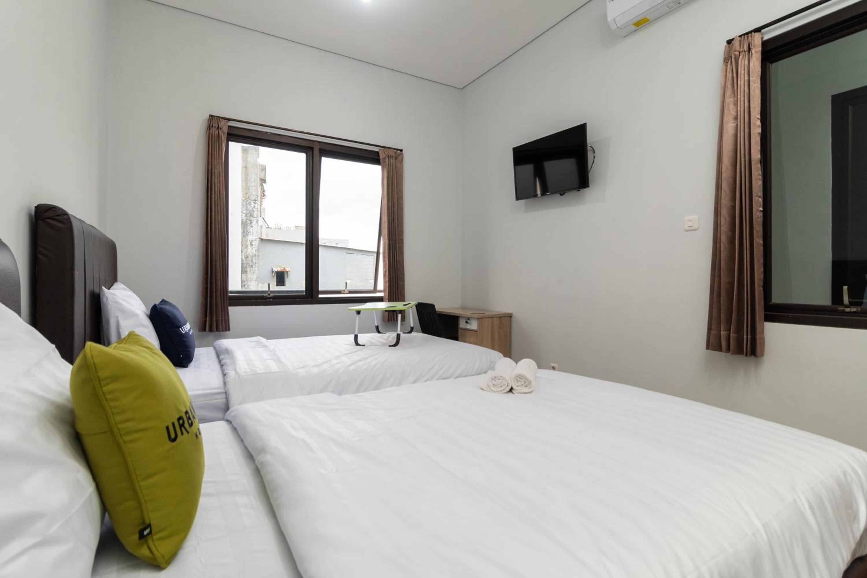 Superior Twin Room - Photo 1