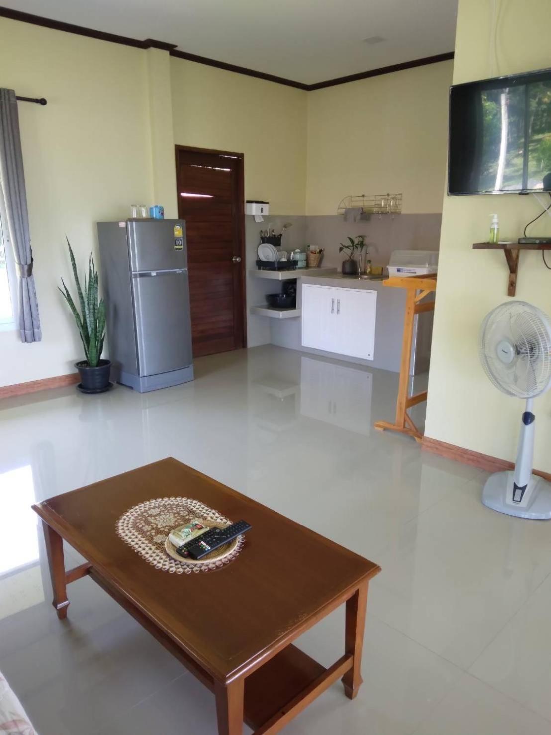 One-Bedroom House photo 3