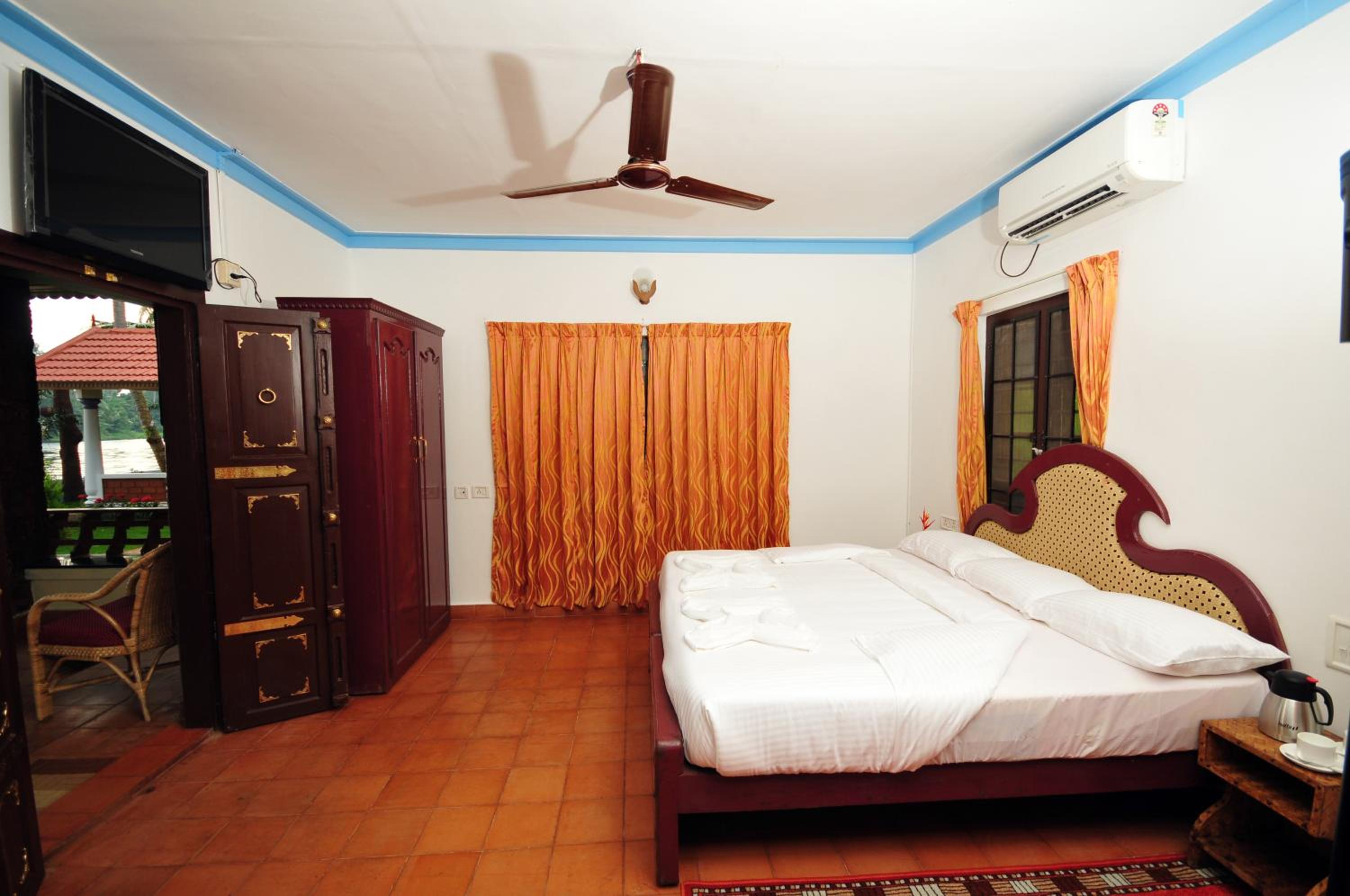 Deluxe Double Room - Photo 10