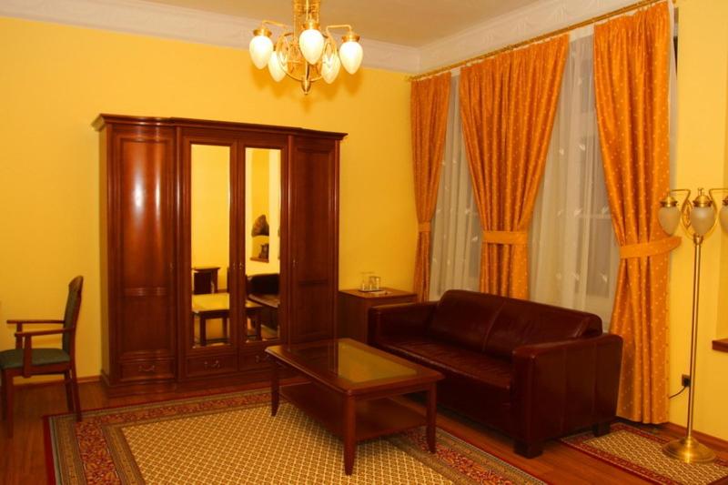 Junior Suite (2 Adults) - Photo 5