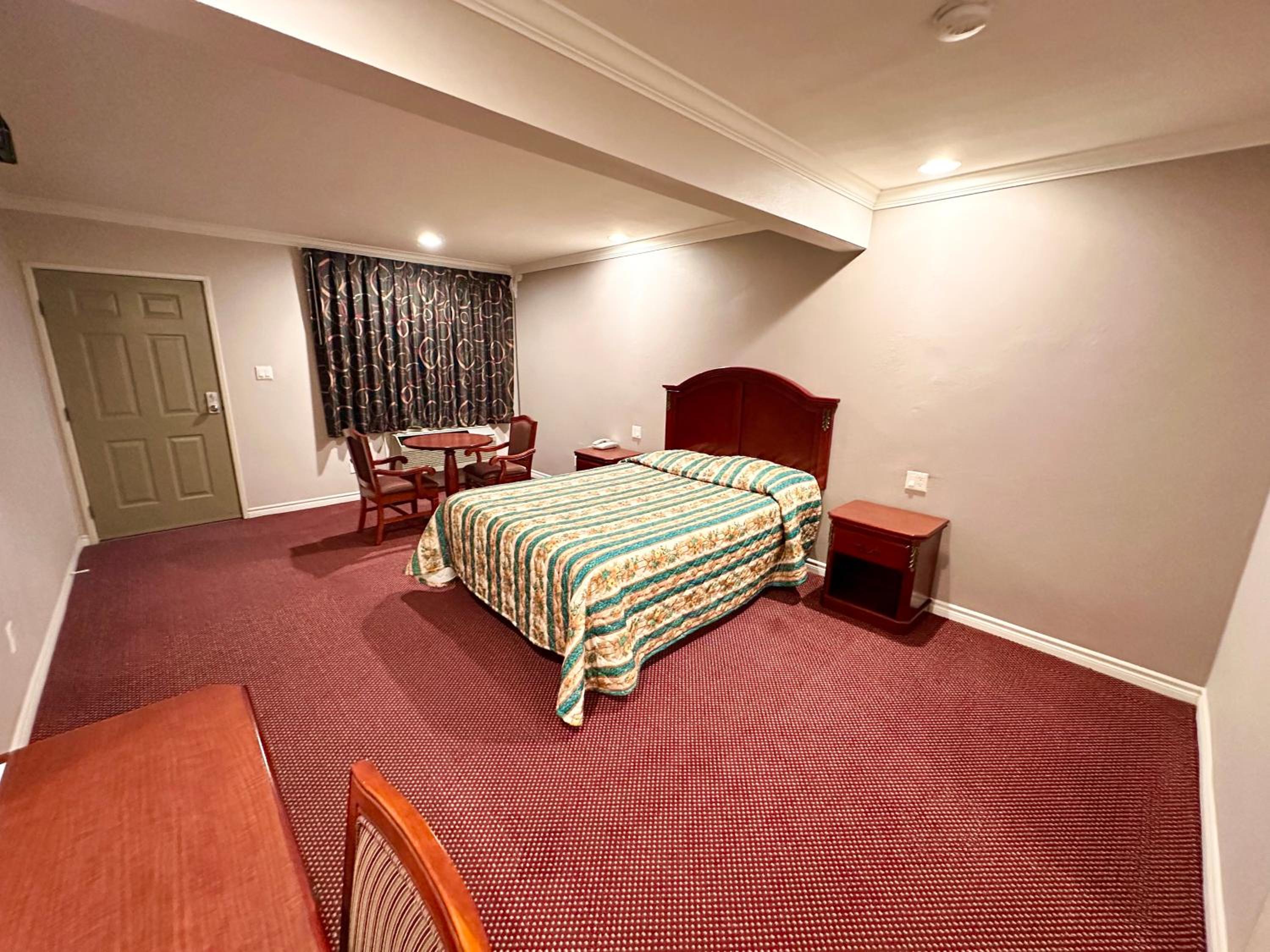 Superior Queen Room photo 1