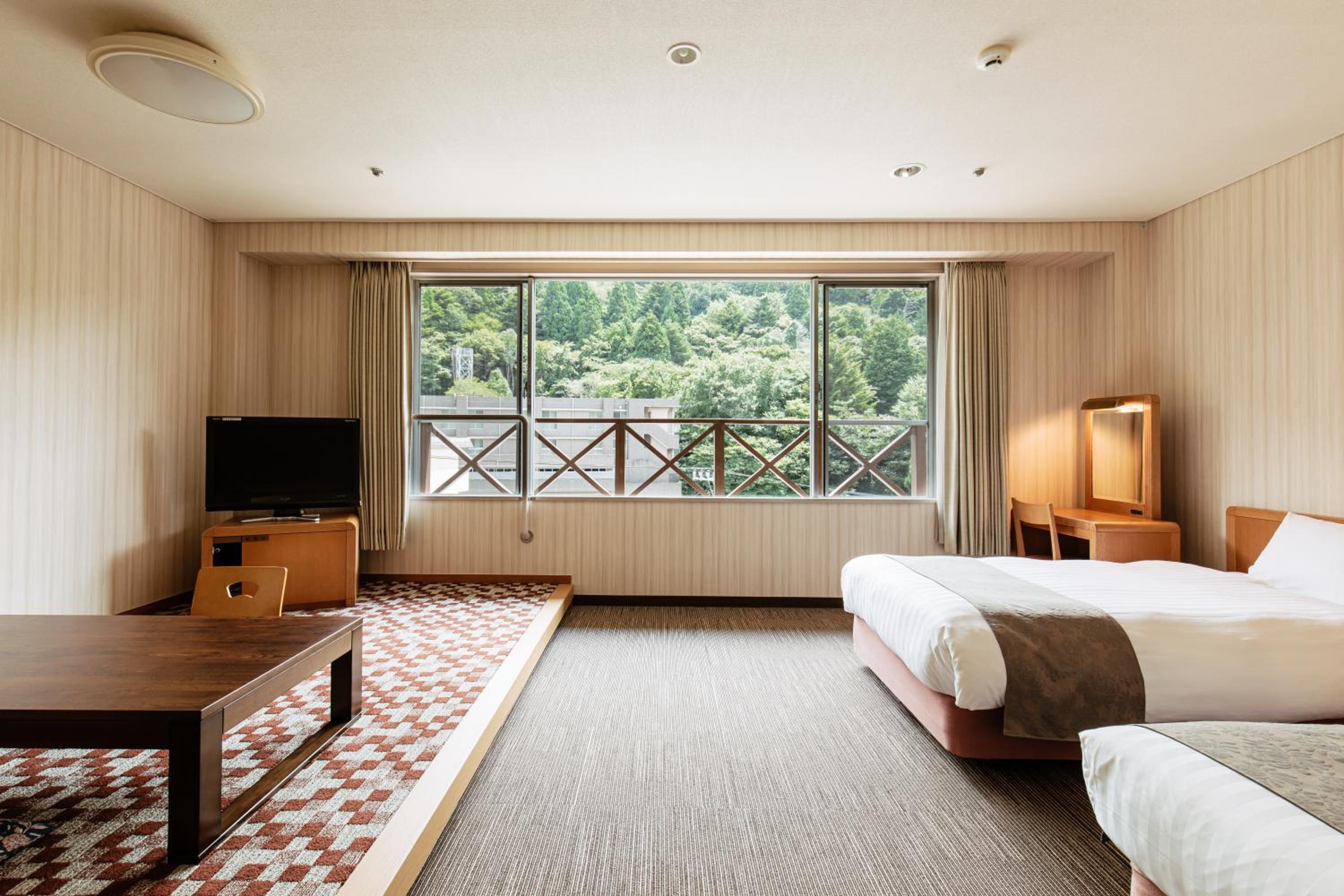 Superior Twin Room (With Private Bath) photo 2