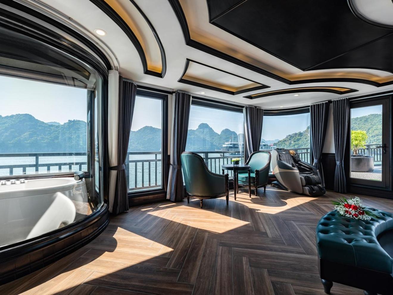 Presidential Suite with Private Terrace thumbnail 5