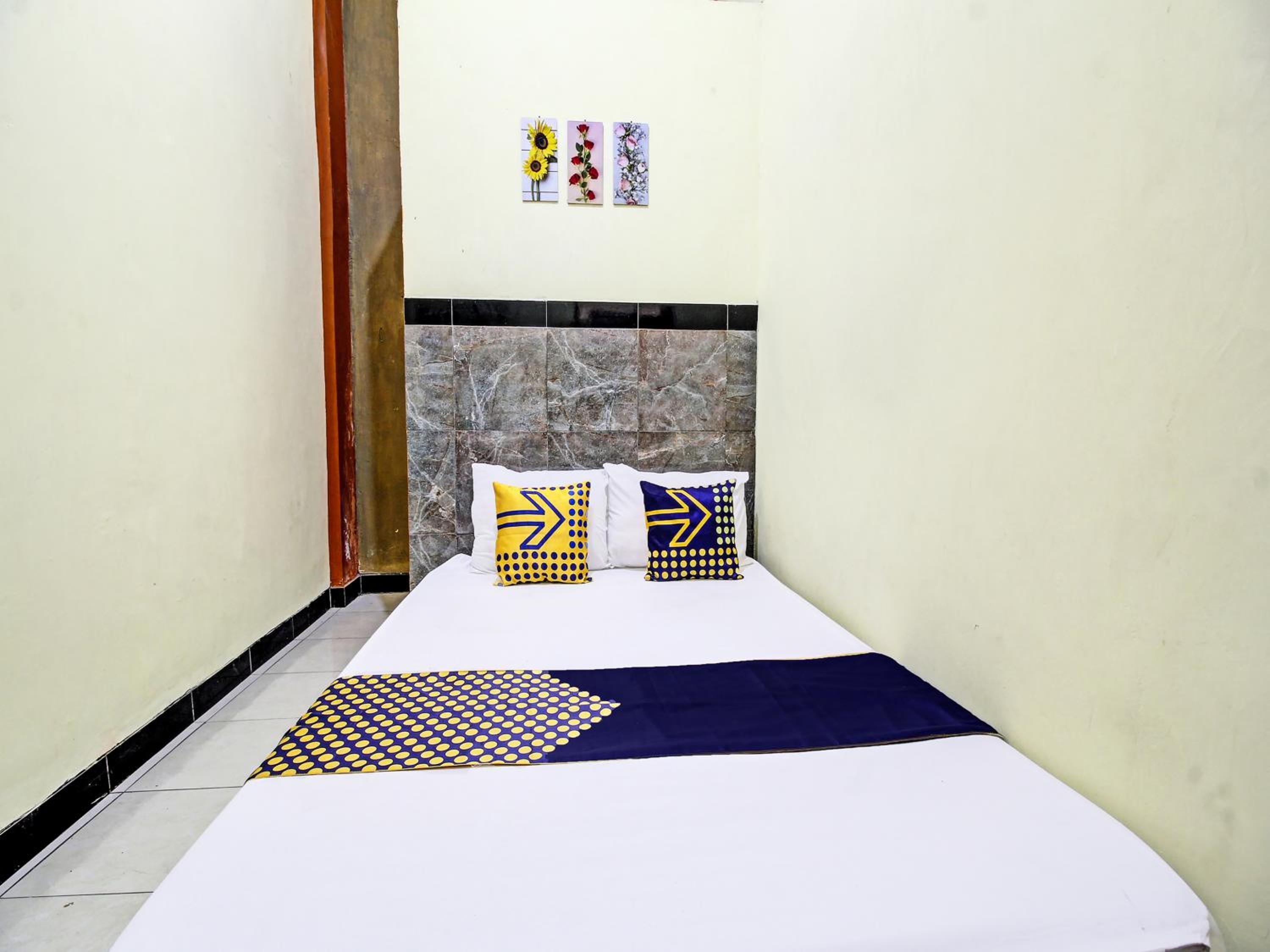 Budget Double Room - Photo 4