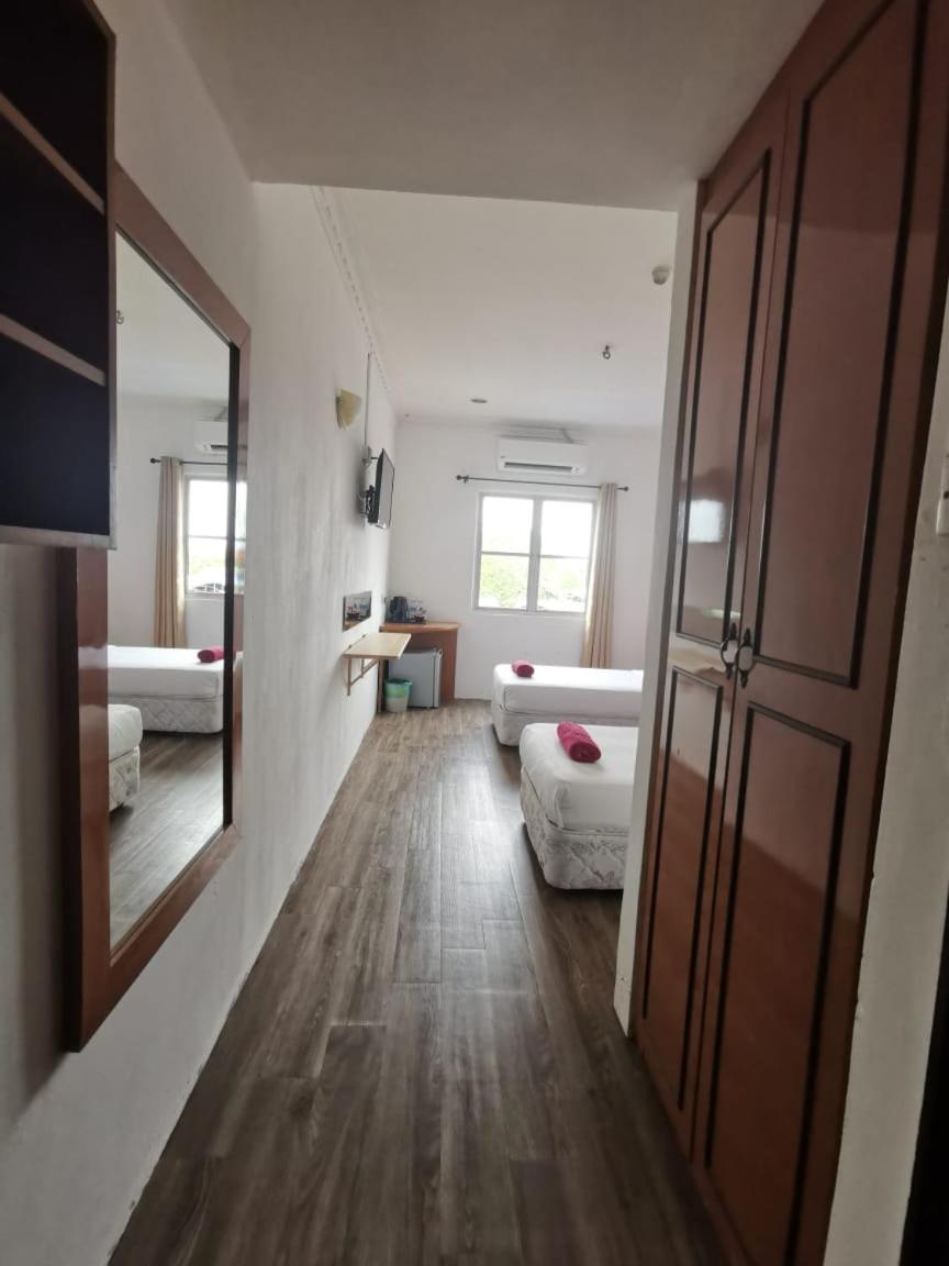 Standard Twin Room photo 2