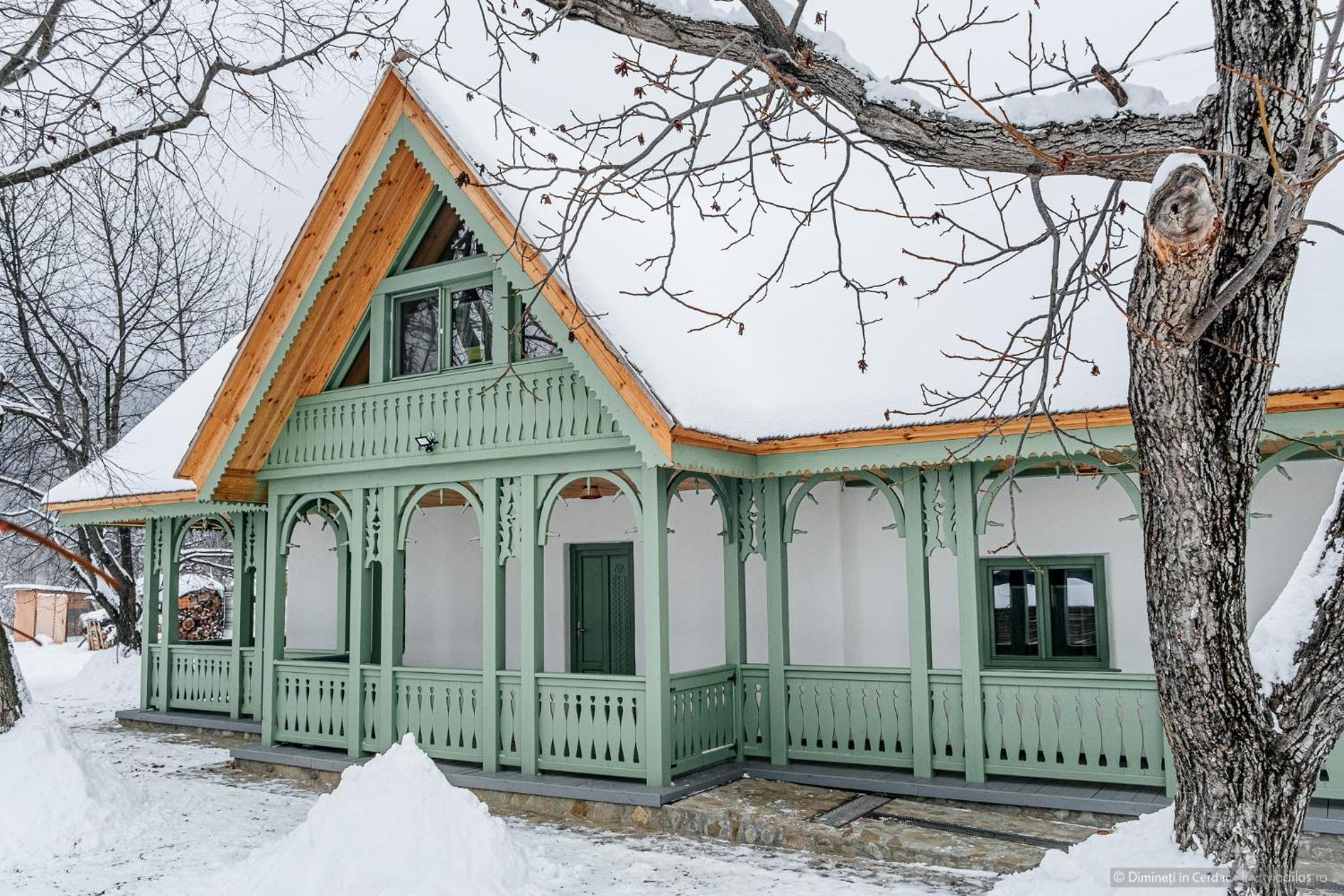 Three-Bedroom Vacation Home  photo 2