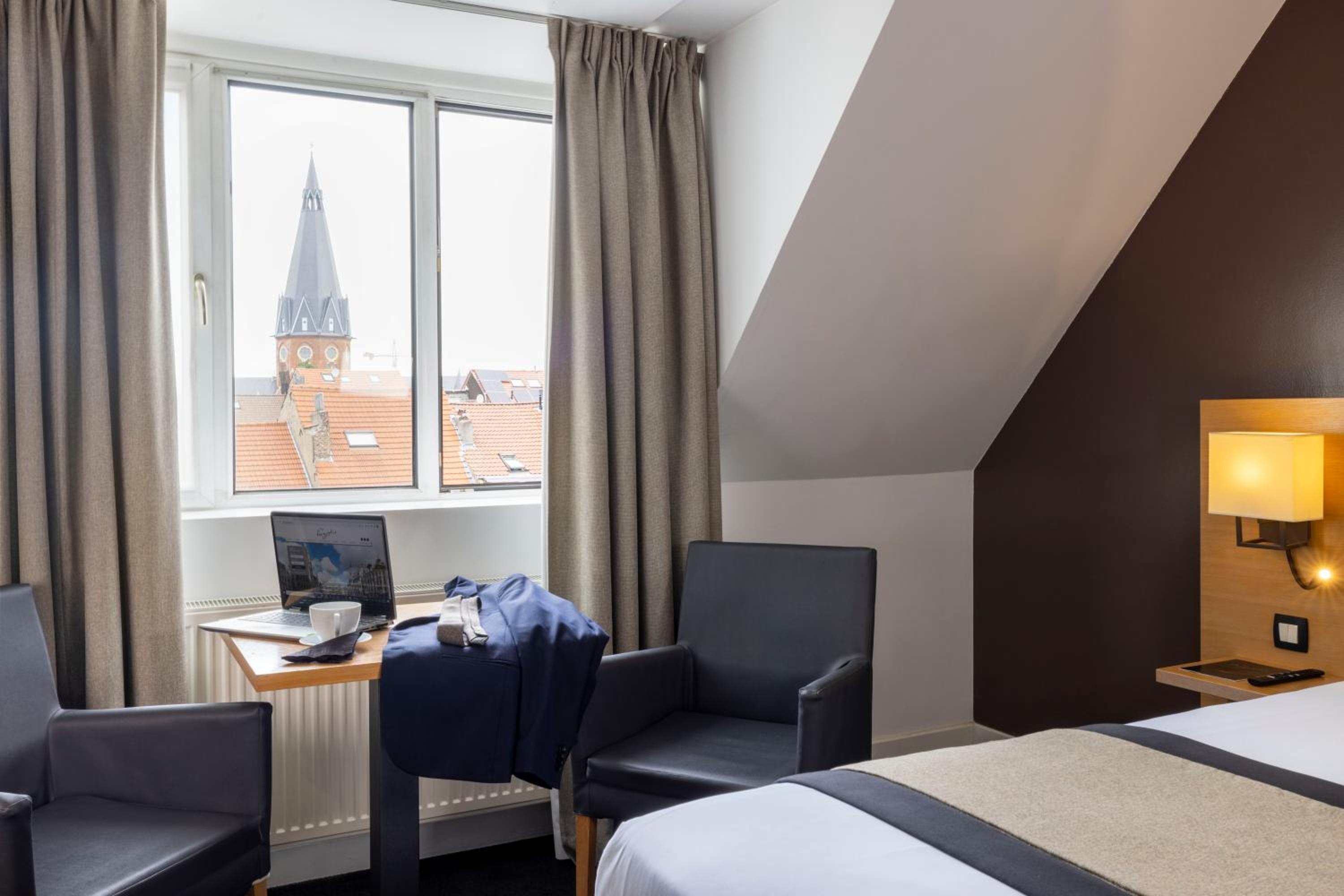 Classic Double or Twin Room photo 3