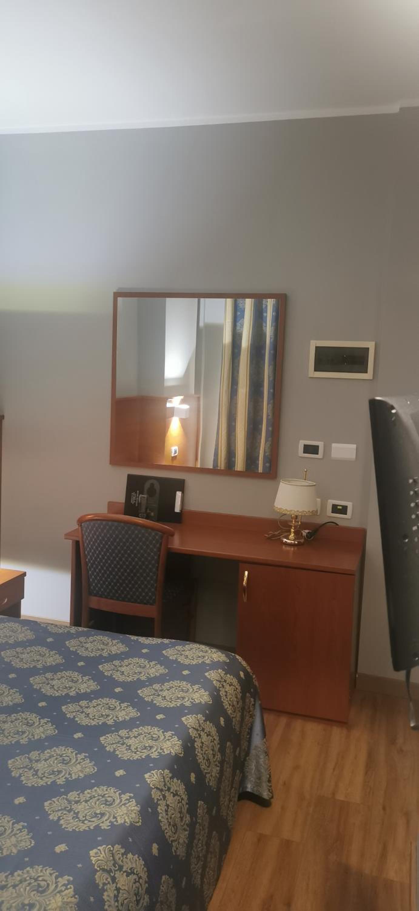 Budget Twin Room photo 3