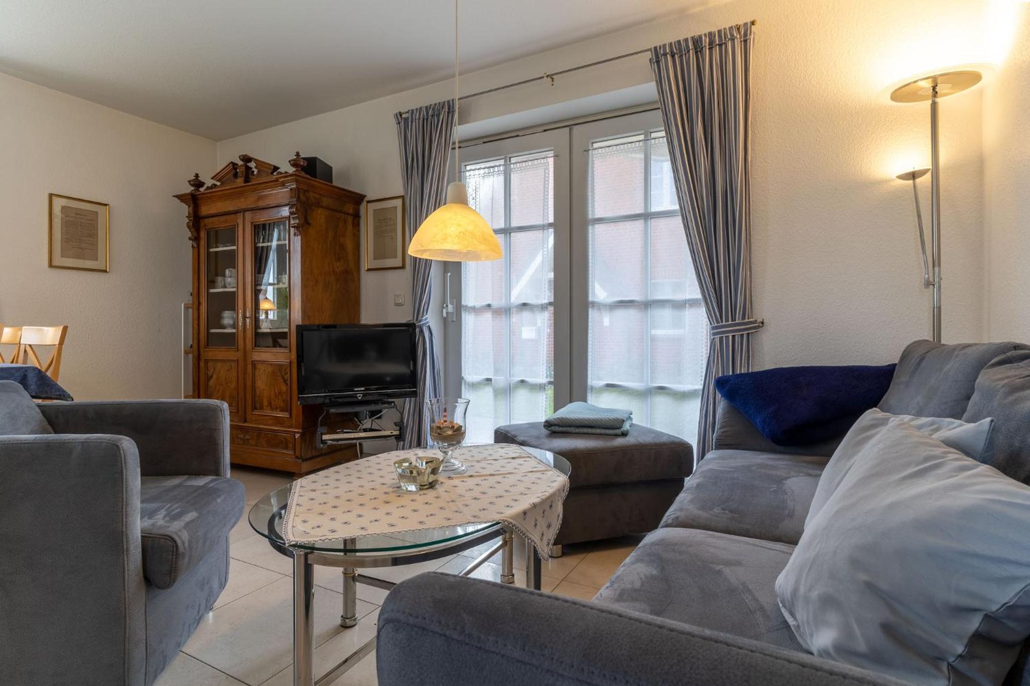 Apartment with Terrace photo 2