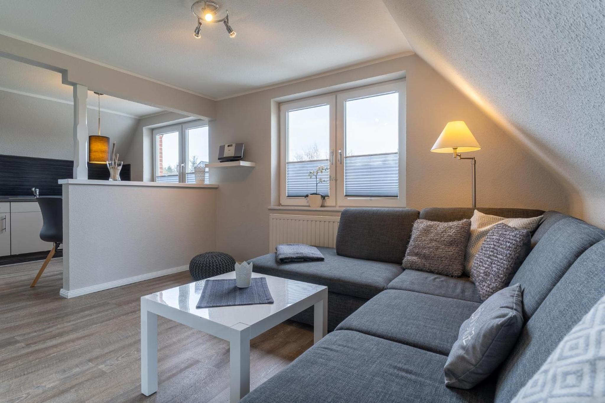 Apartment with Balcony photo 1