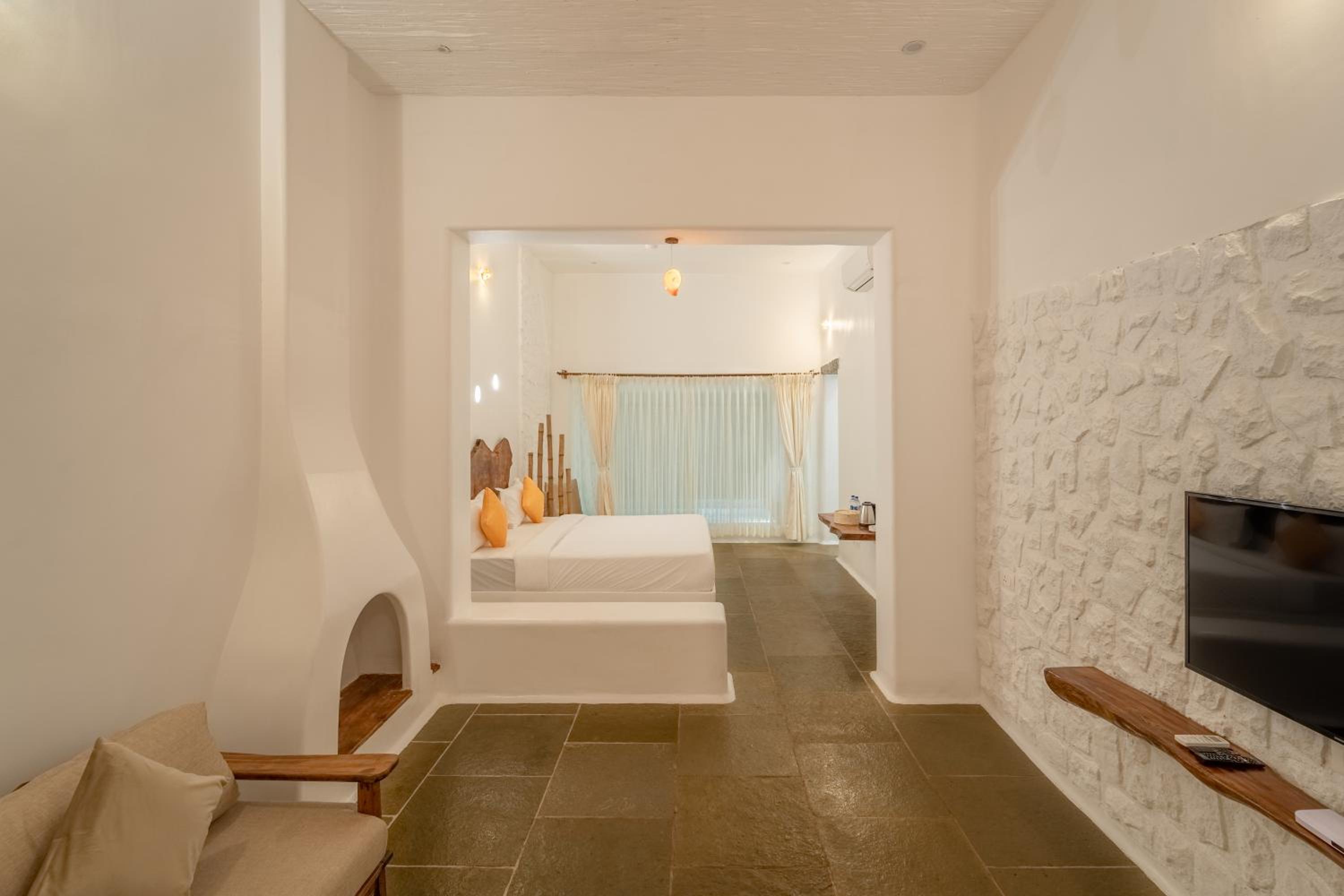Suite with Private Pool - Photo 5