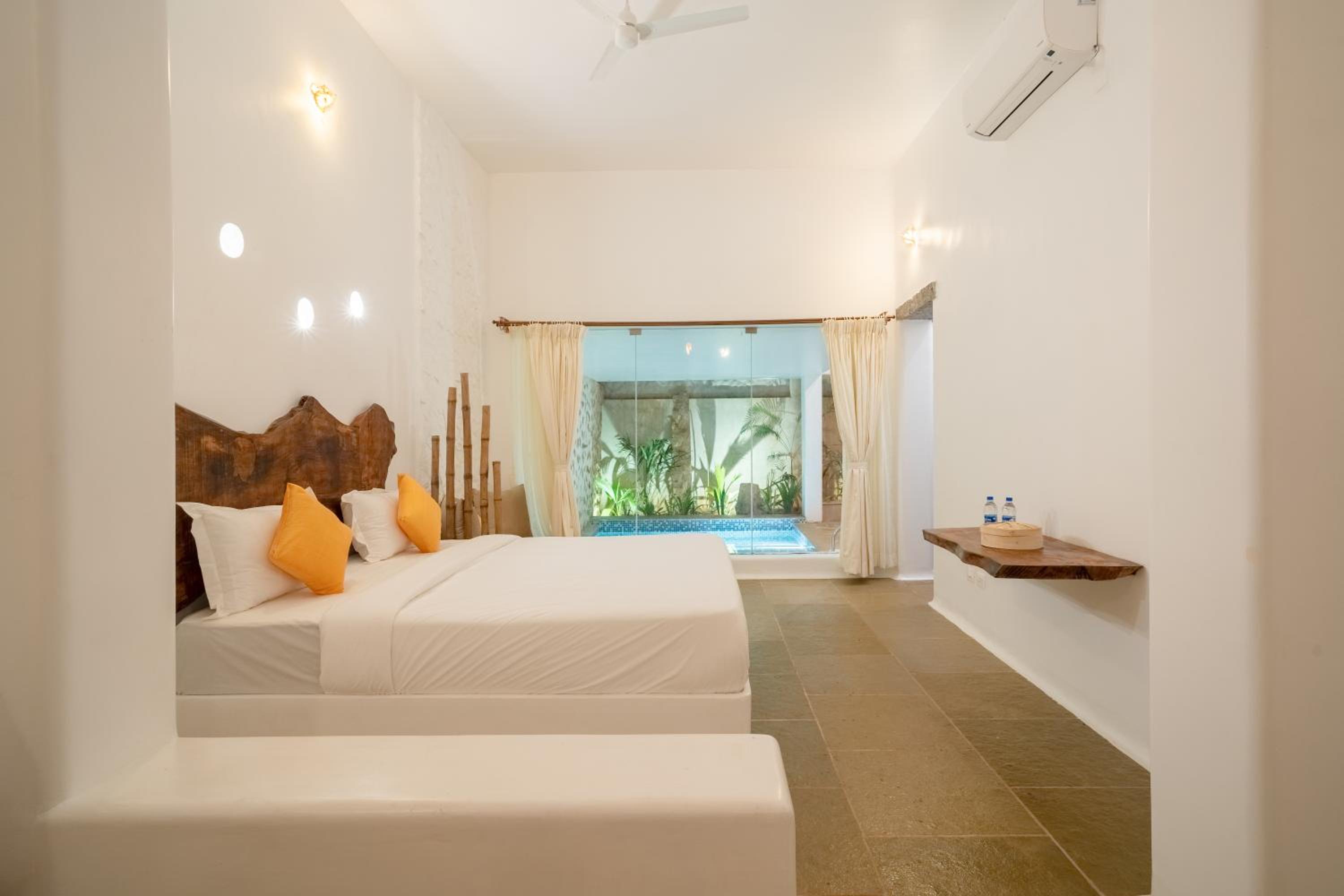 Suite with Private Pool - Photo 2