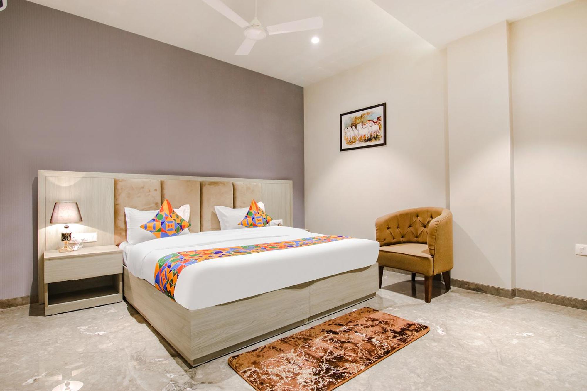 Deluxe Room - Photo 1