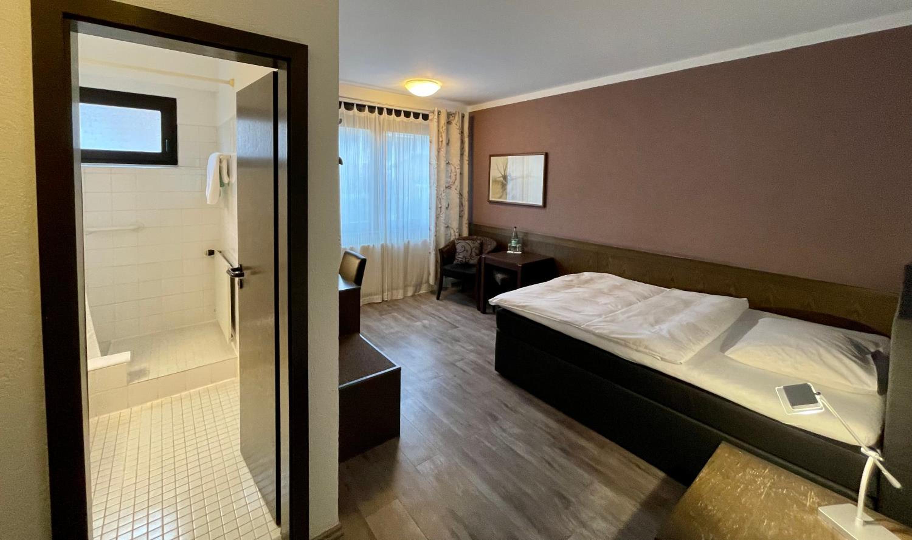 Single Room photo 2