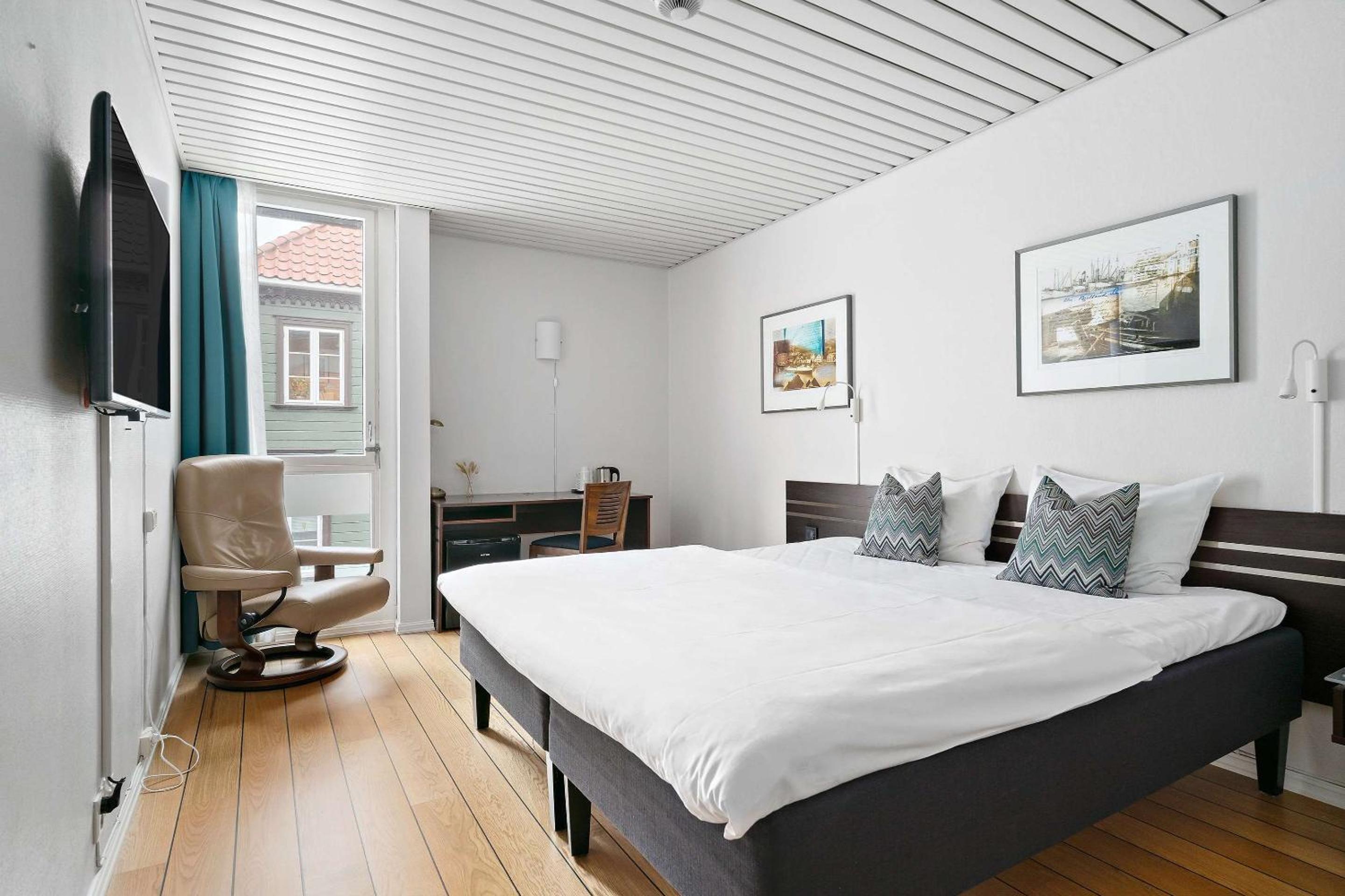 Standard Double Room - Photo 1