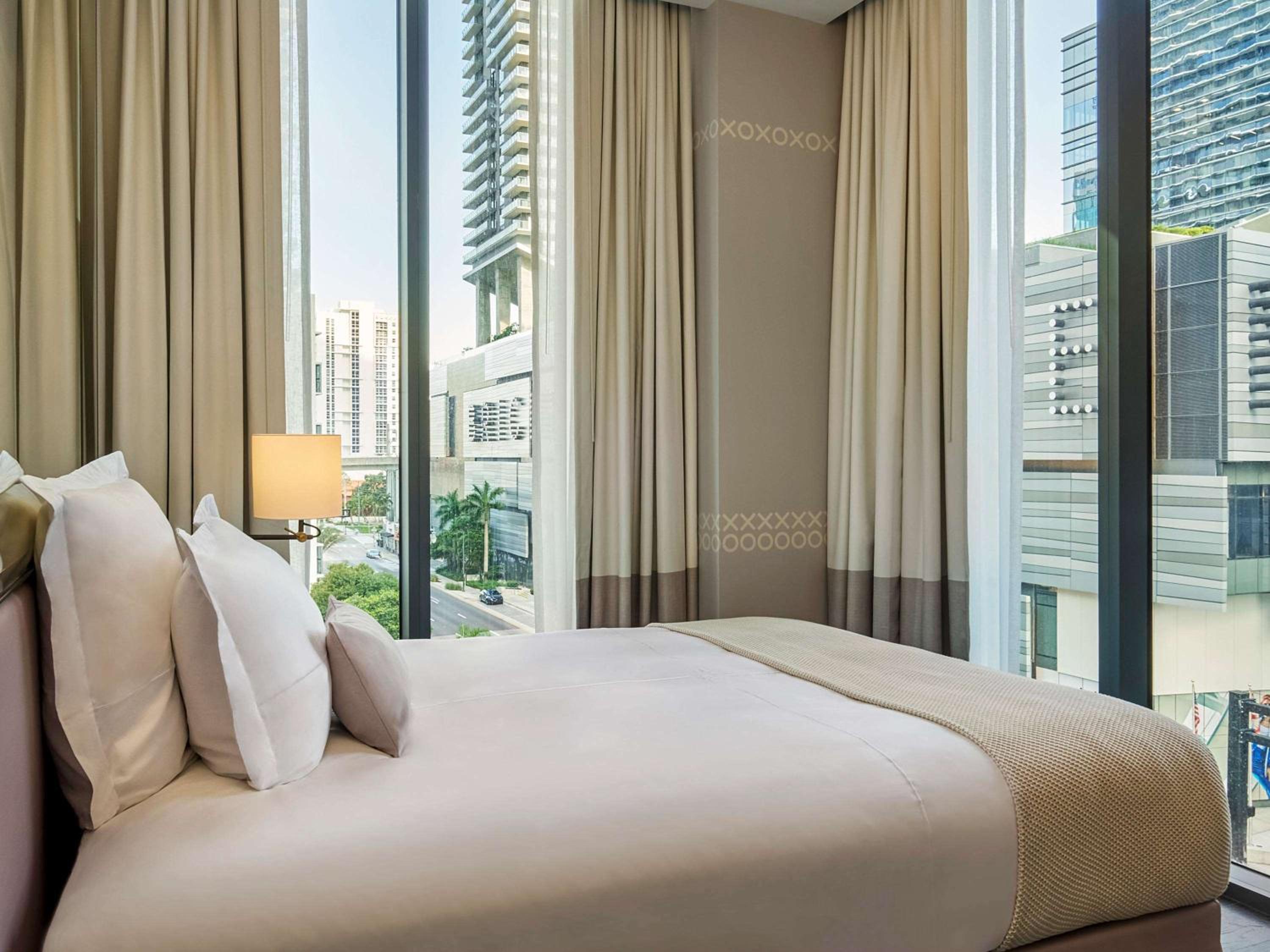 Two Bedroom Luxe Suite (Non Smoking) (Accessible)