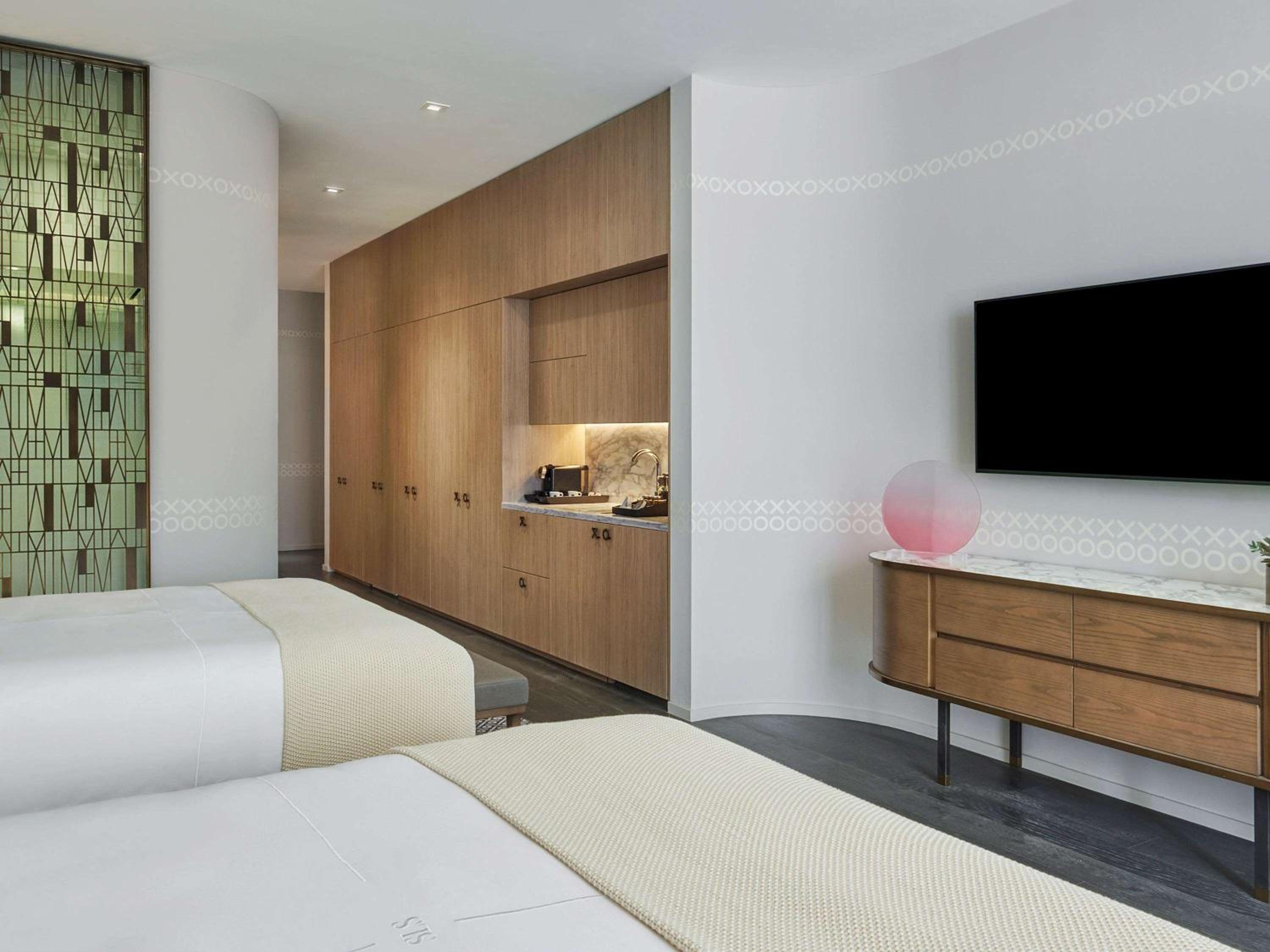 Lux Queen Room with Two Queen Beds
