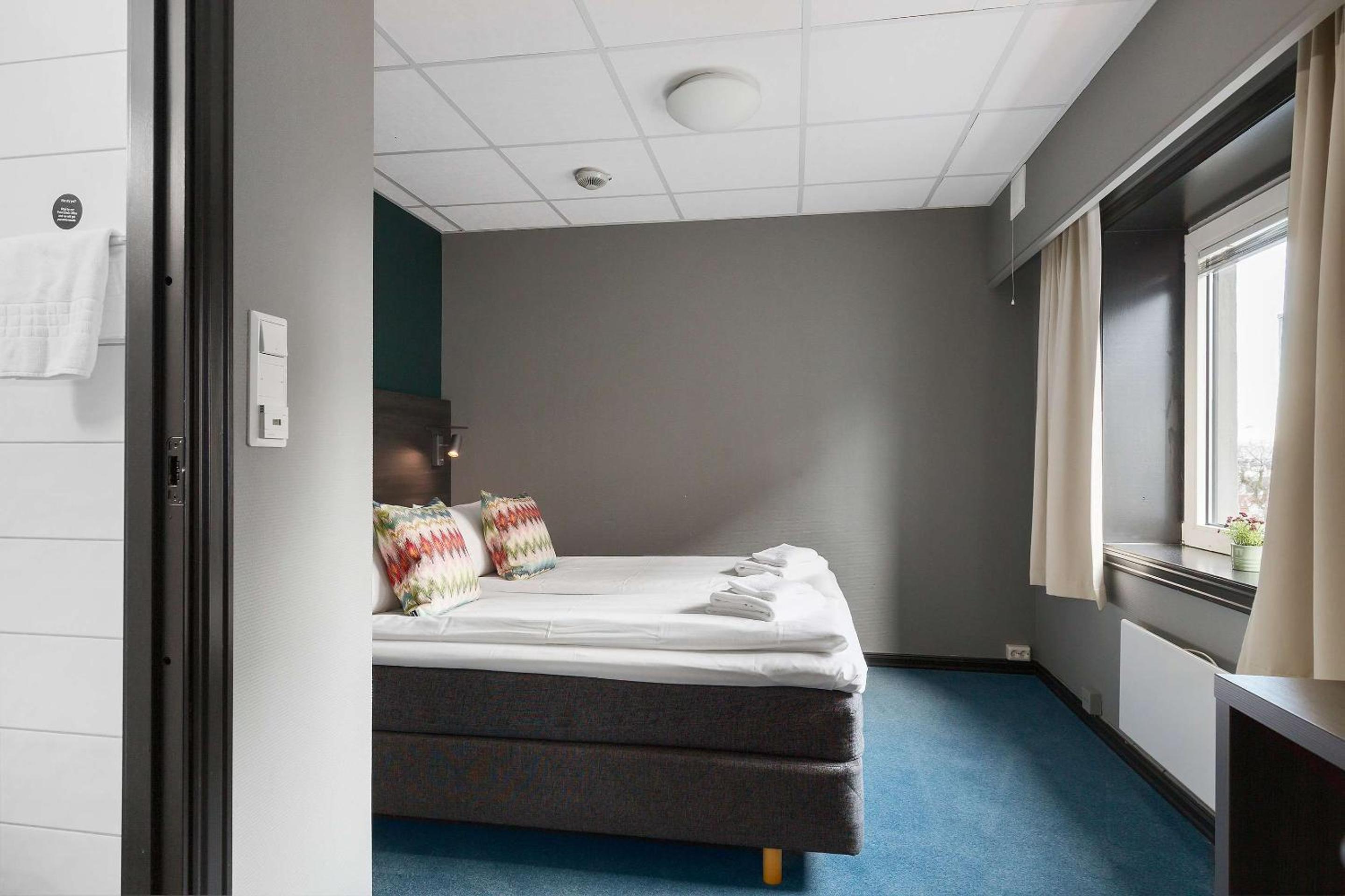 Standard Double Room - Photo 19