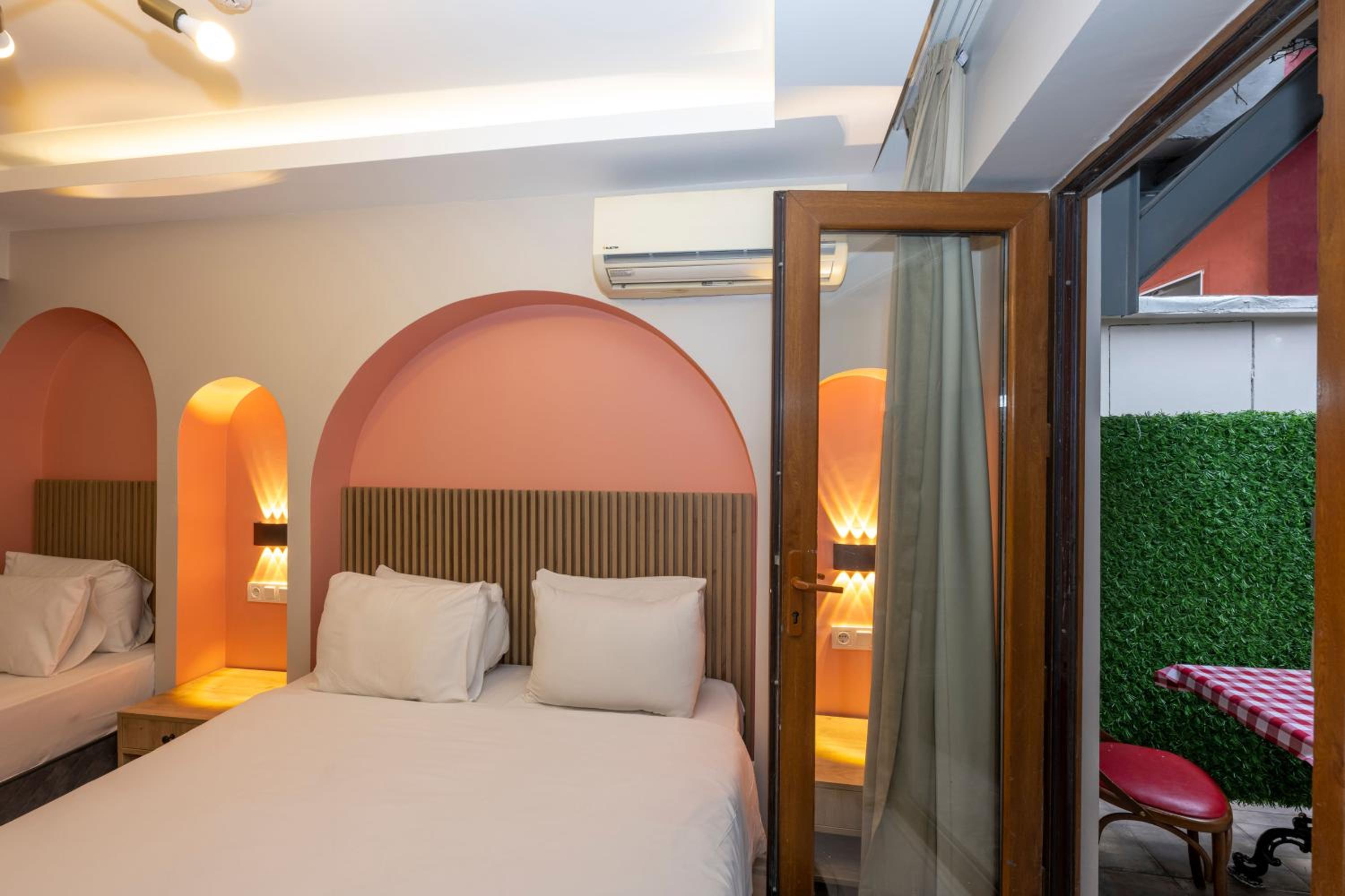 Standard Triple Room photo 2