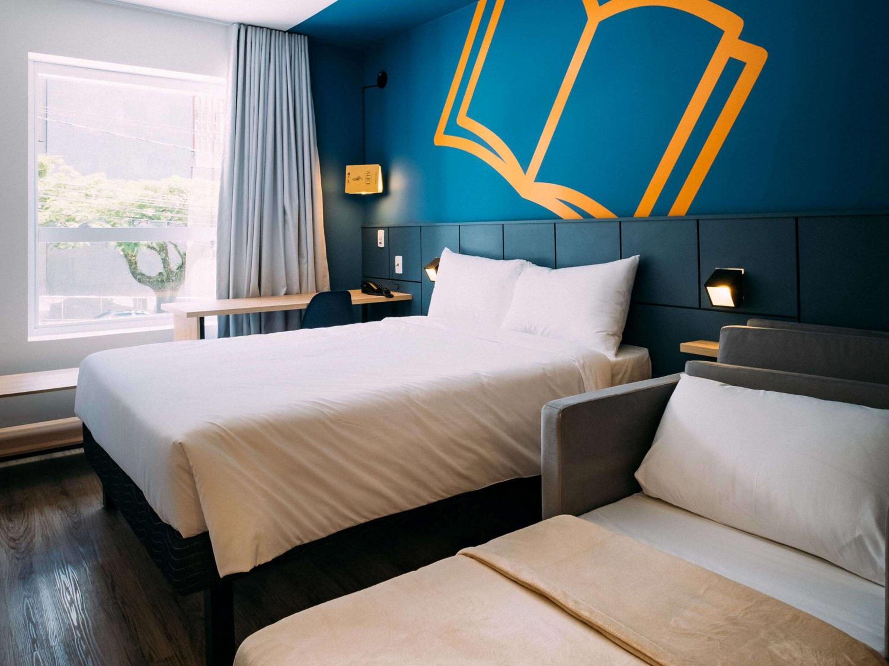 Standard Apartment with One Double Bed and One Sofa Bed - Photo 2