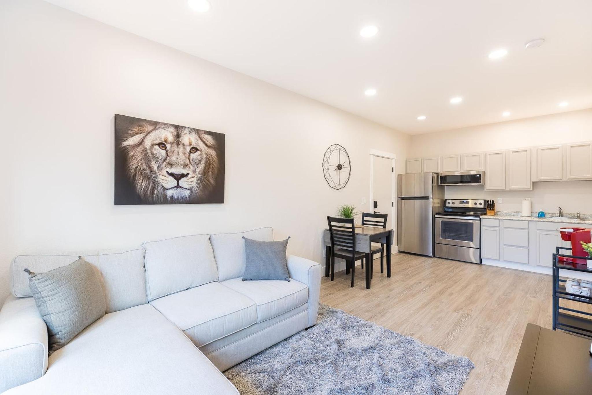 Apartment photo 1