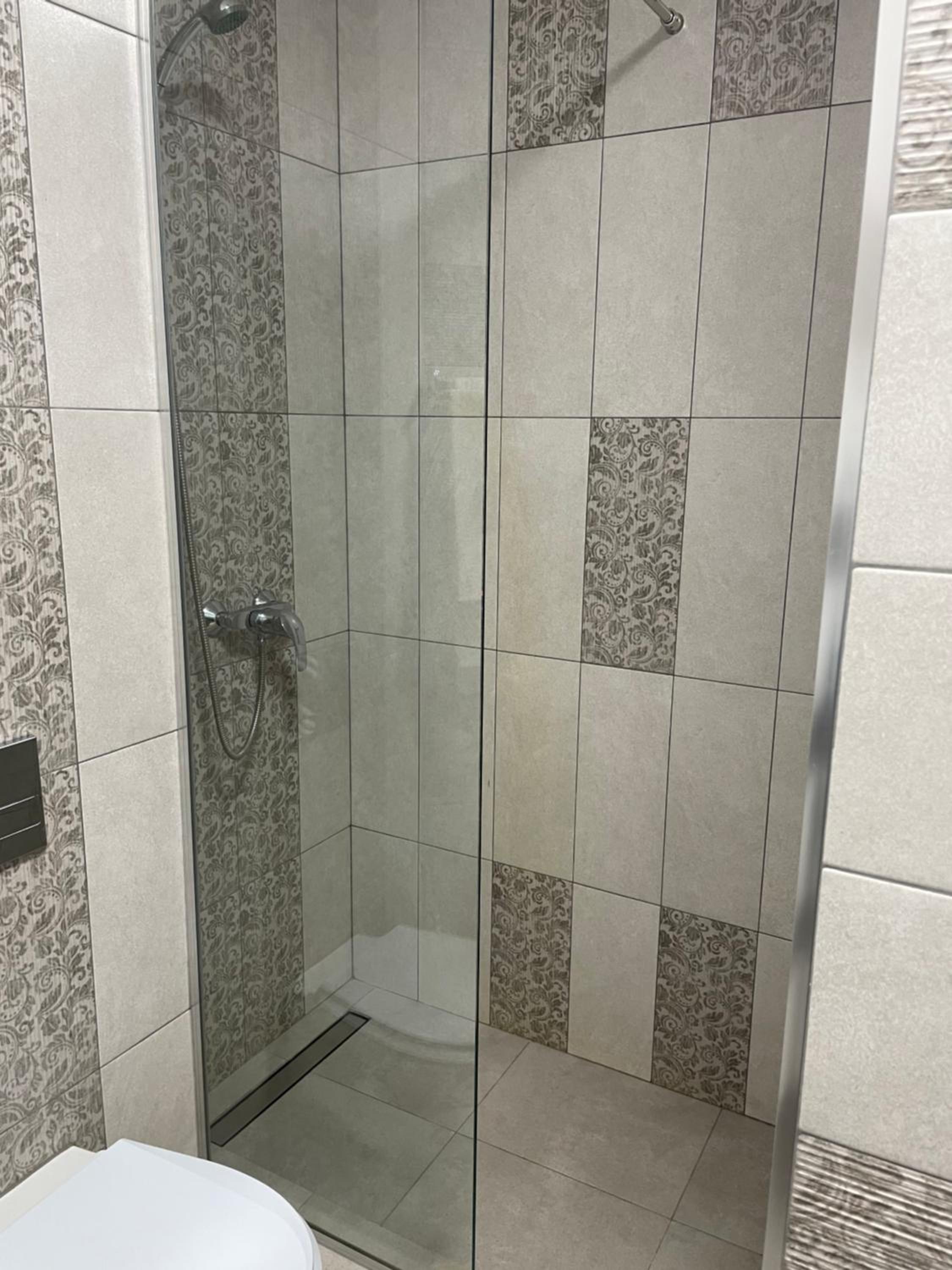 Twin Room with Bathroom - Photo 3