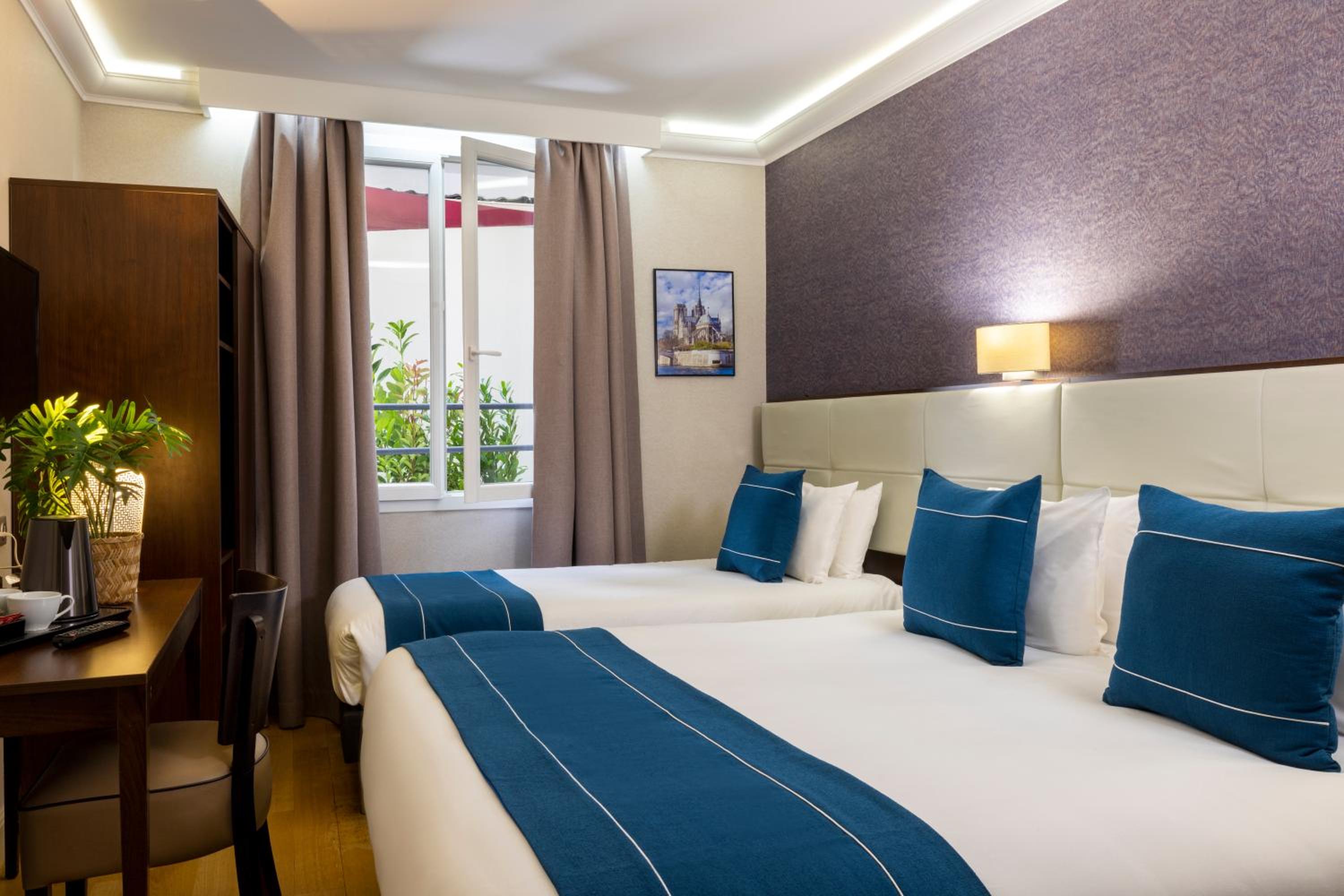 Superior Triple Room photo 1