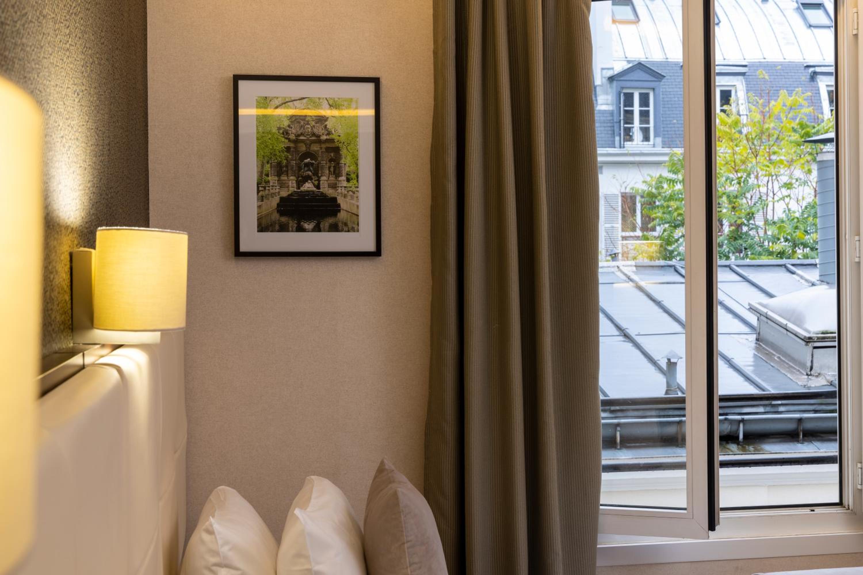 Superior Triple Room photo 3