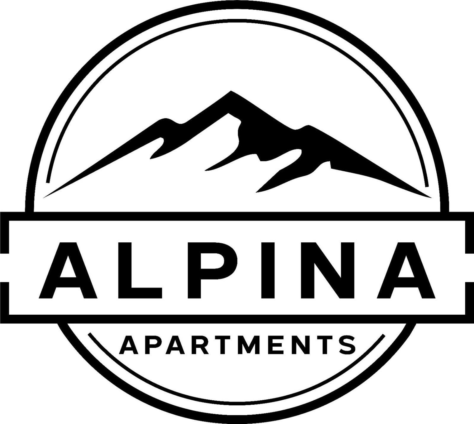 Apartment with Balcony - Photo 11