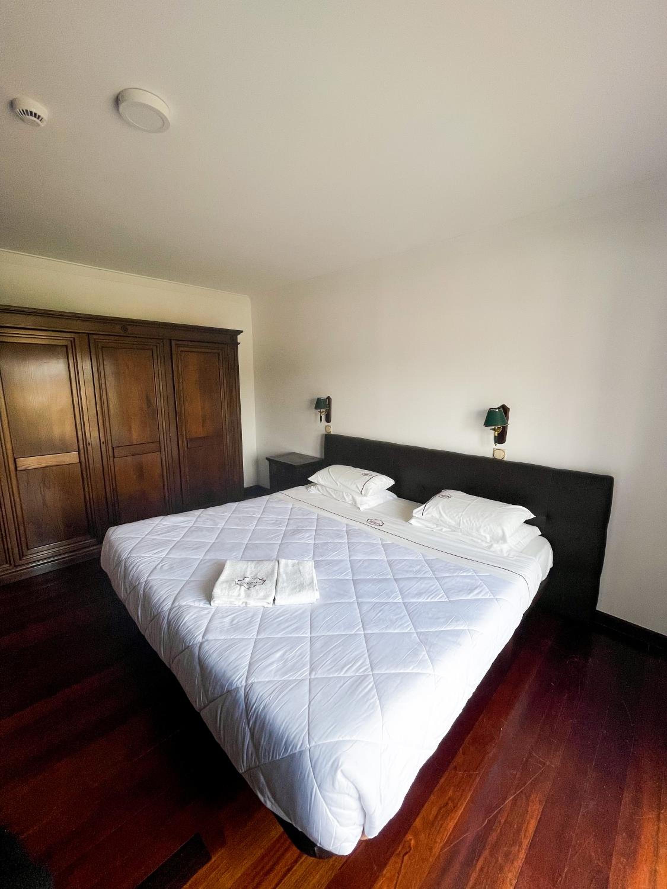 Suite with Spa Bath - Photo 5