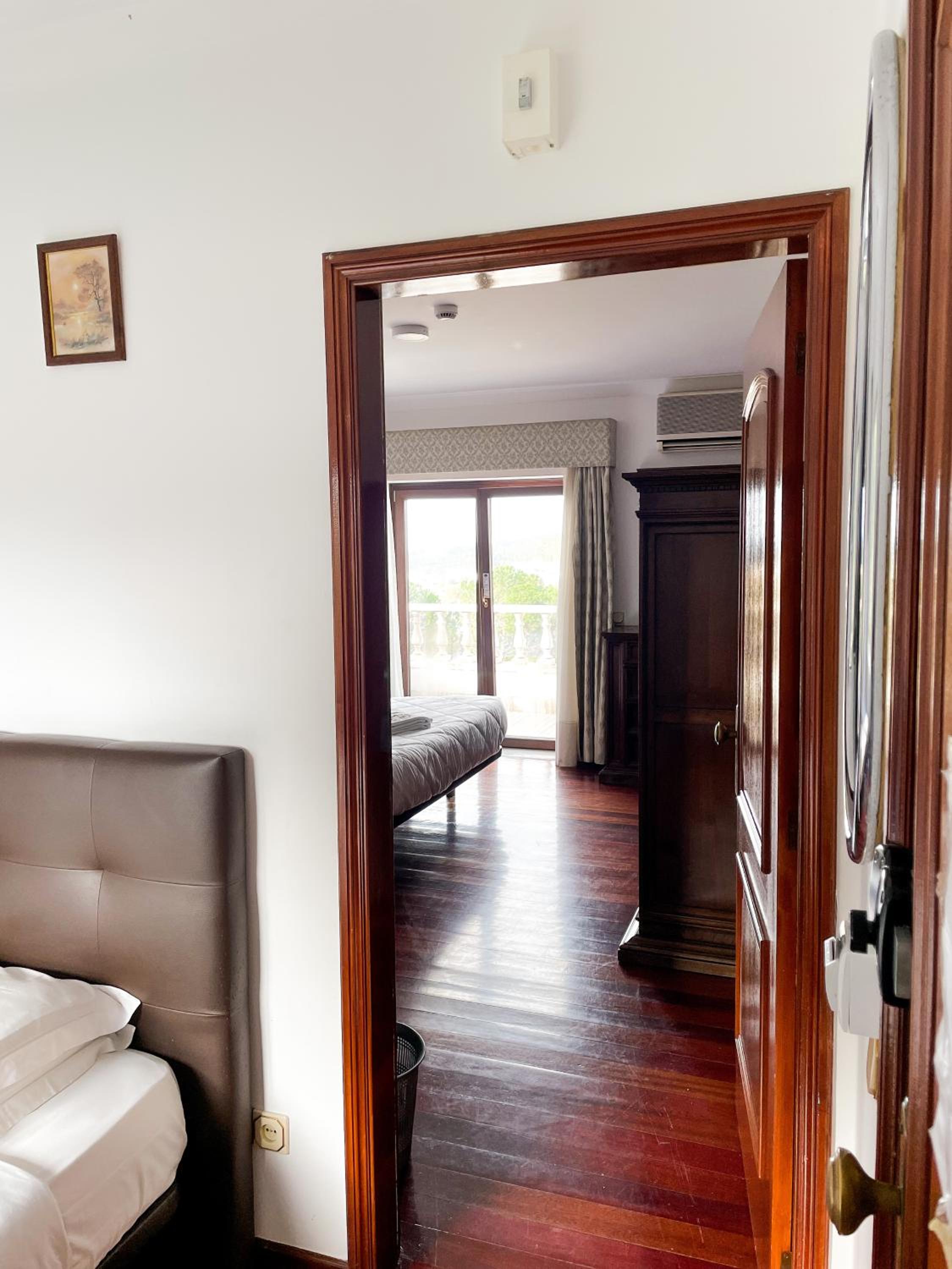 Suite with Spa Bath - Photo 18