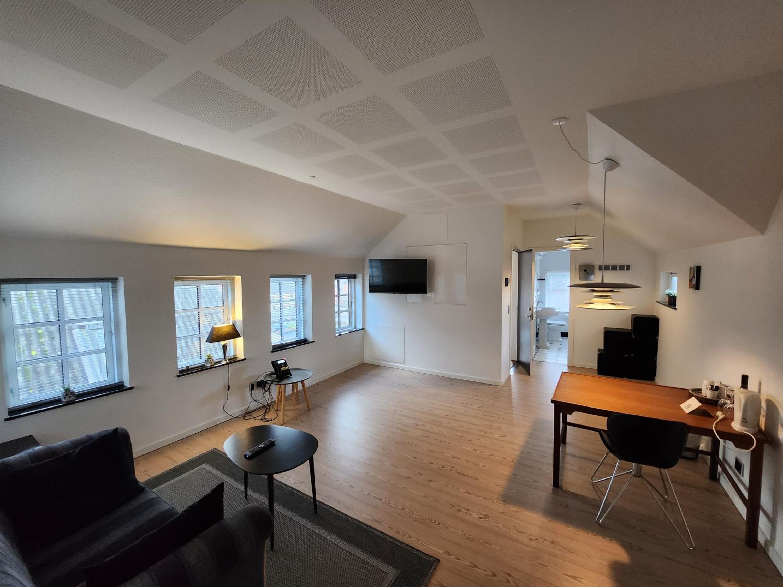 Apartment photo 1