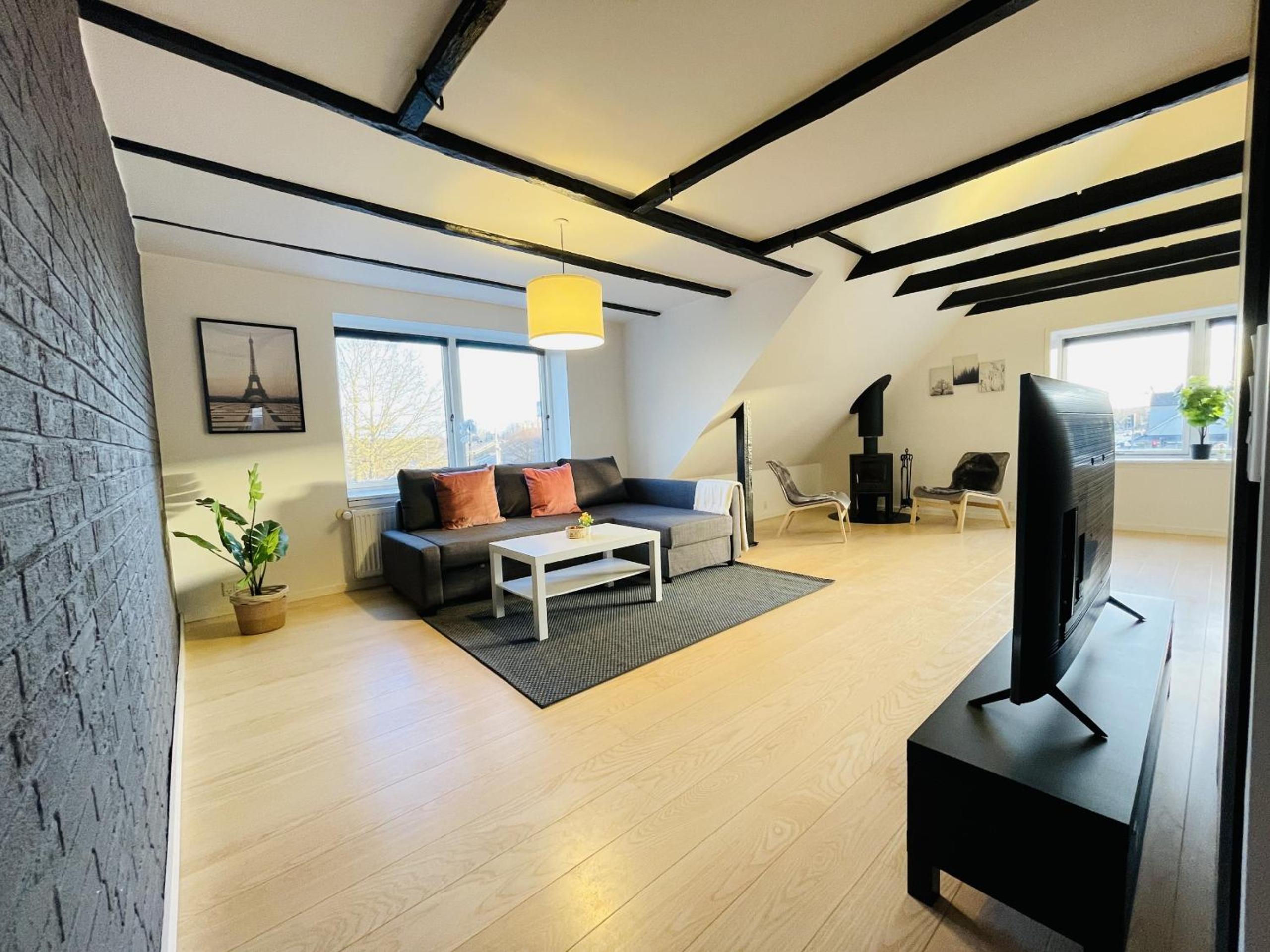 Three-Bedroom Apartment photo 1