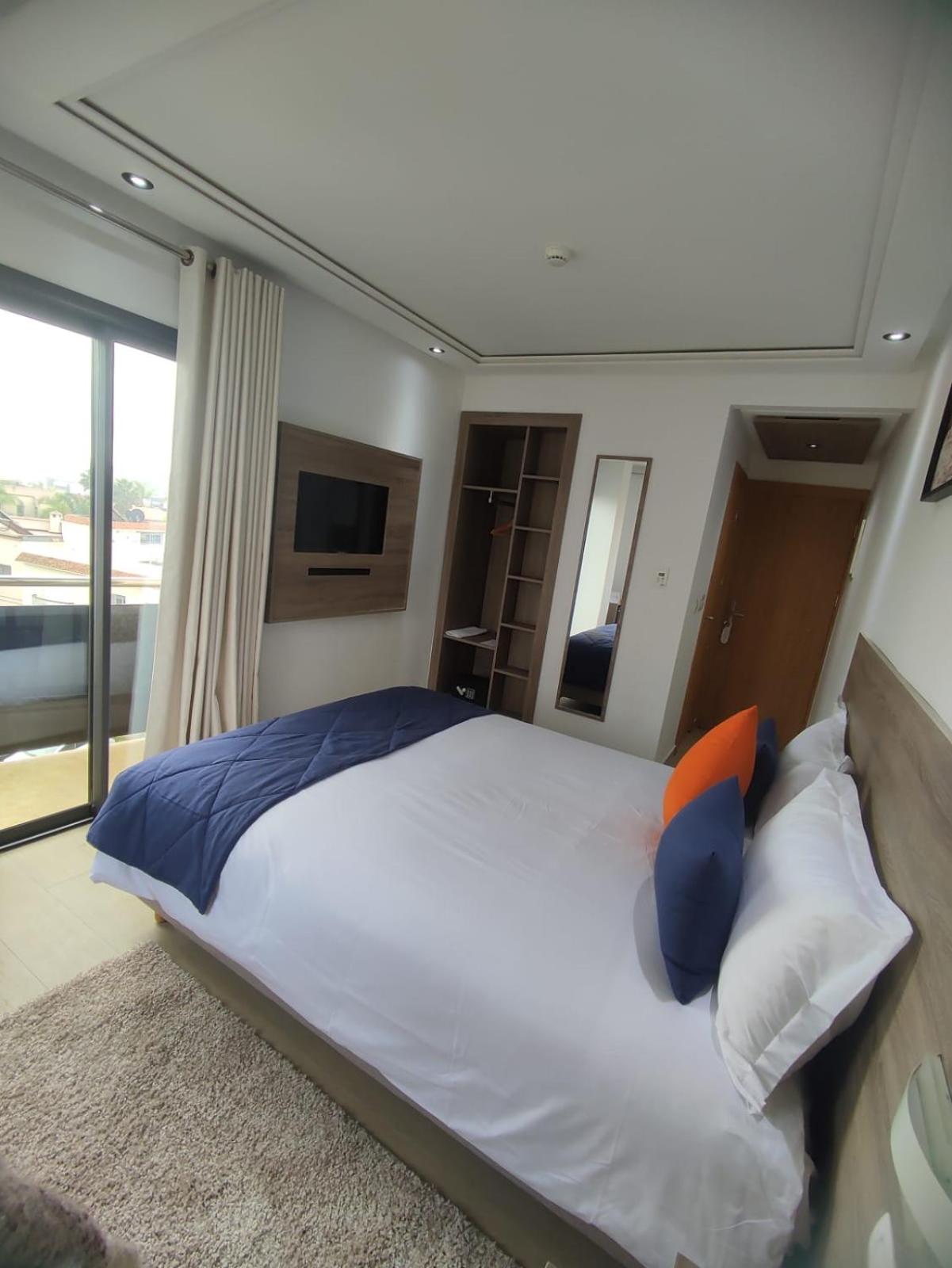 Standard Double Room - Photo 2