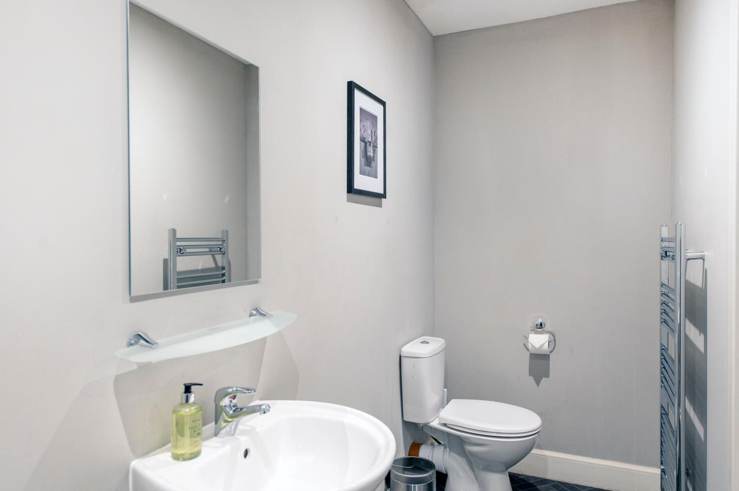 Standard King Room photo 2
