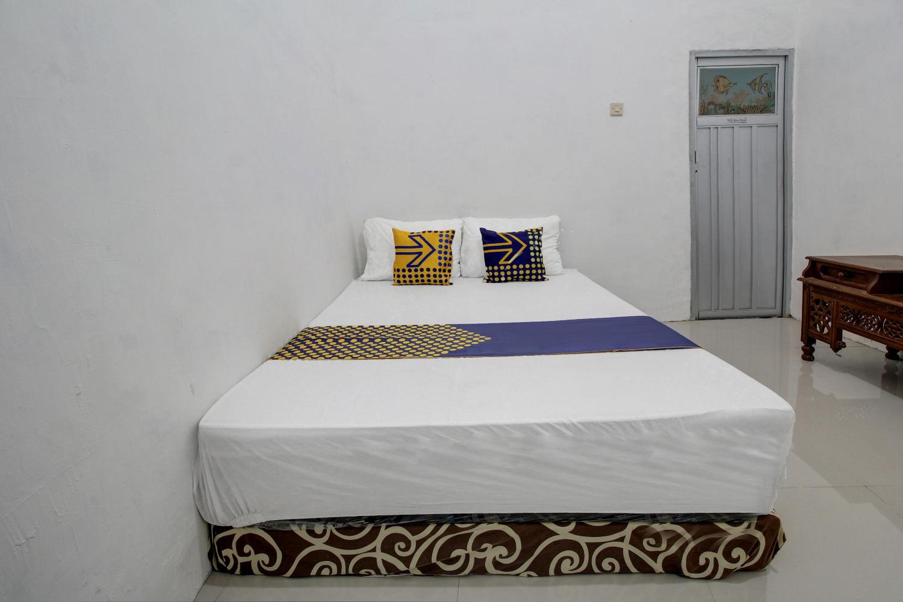 Double Room - Photo 12