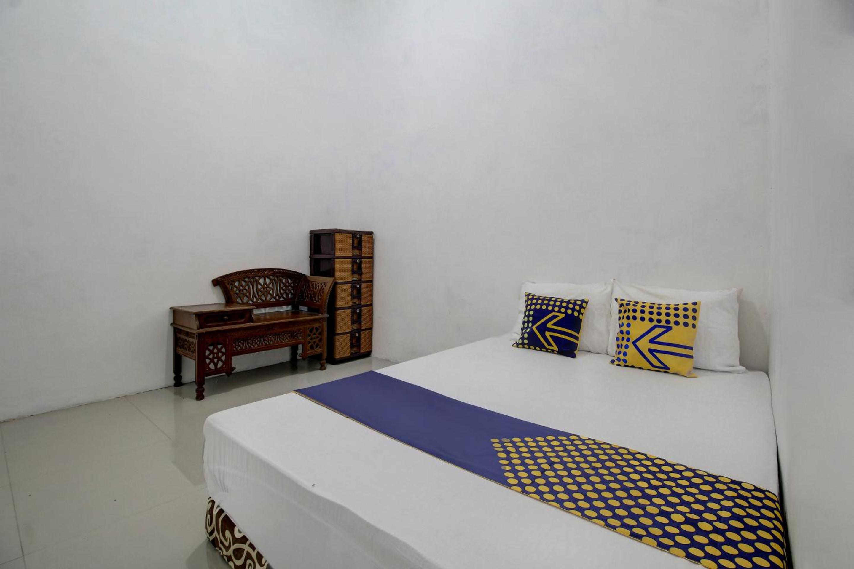 Double Room - Photo 4