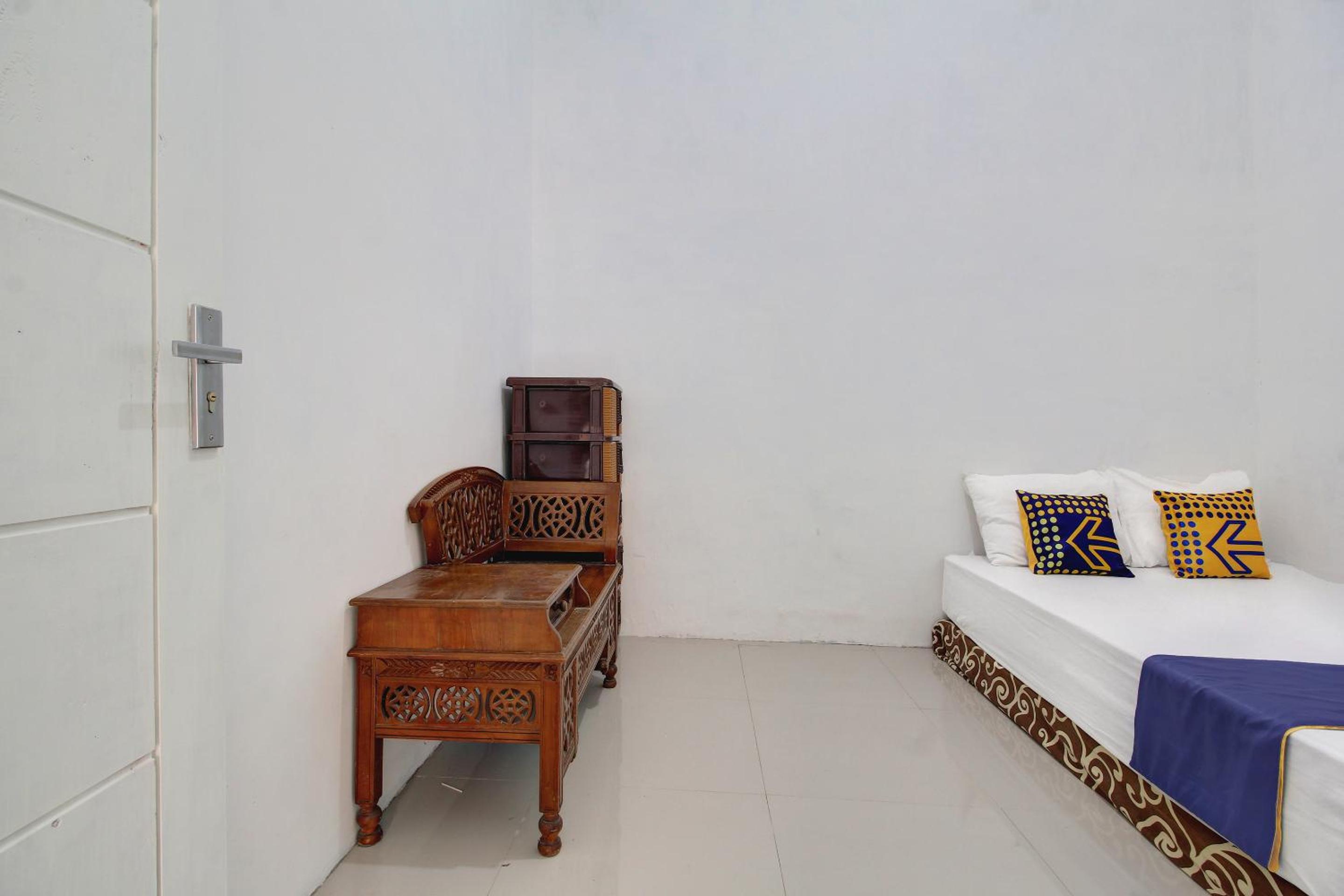 Double Room - Photo 6